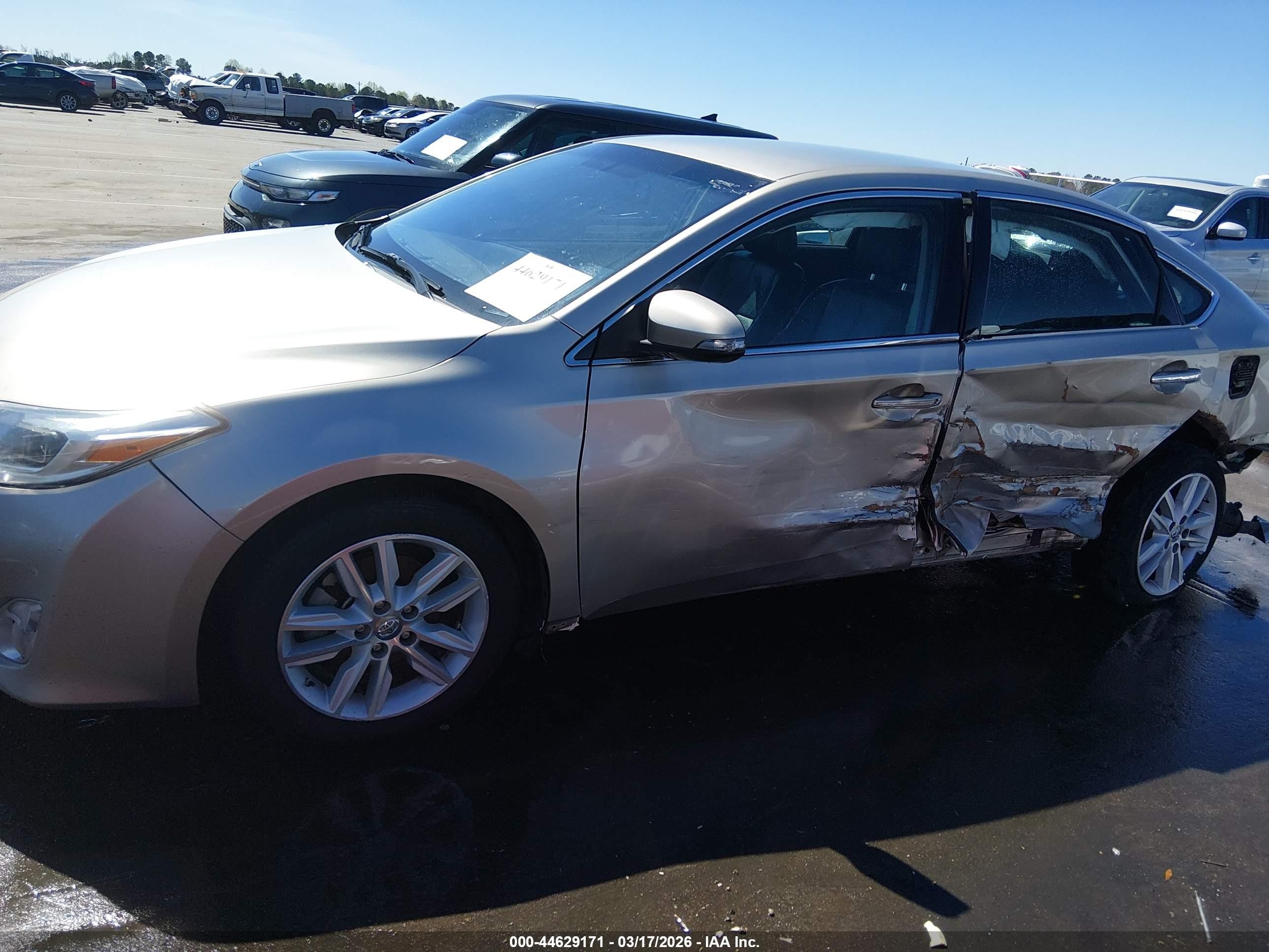 2015 Toyota Avalon Xle Gold vin: 4T1BK1EB1FU190276