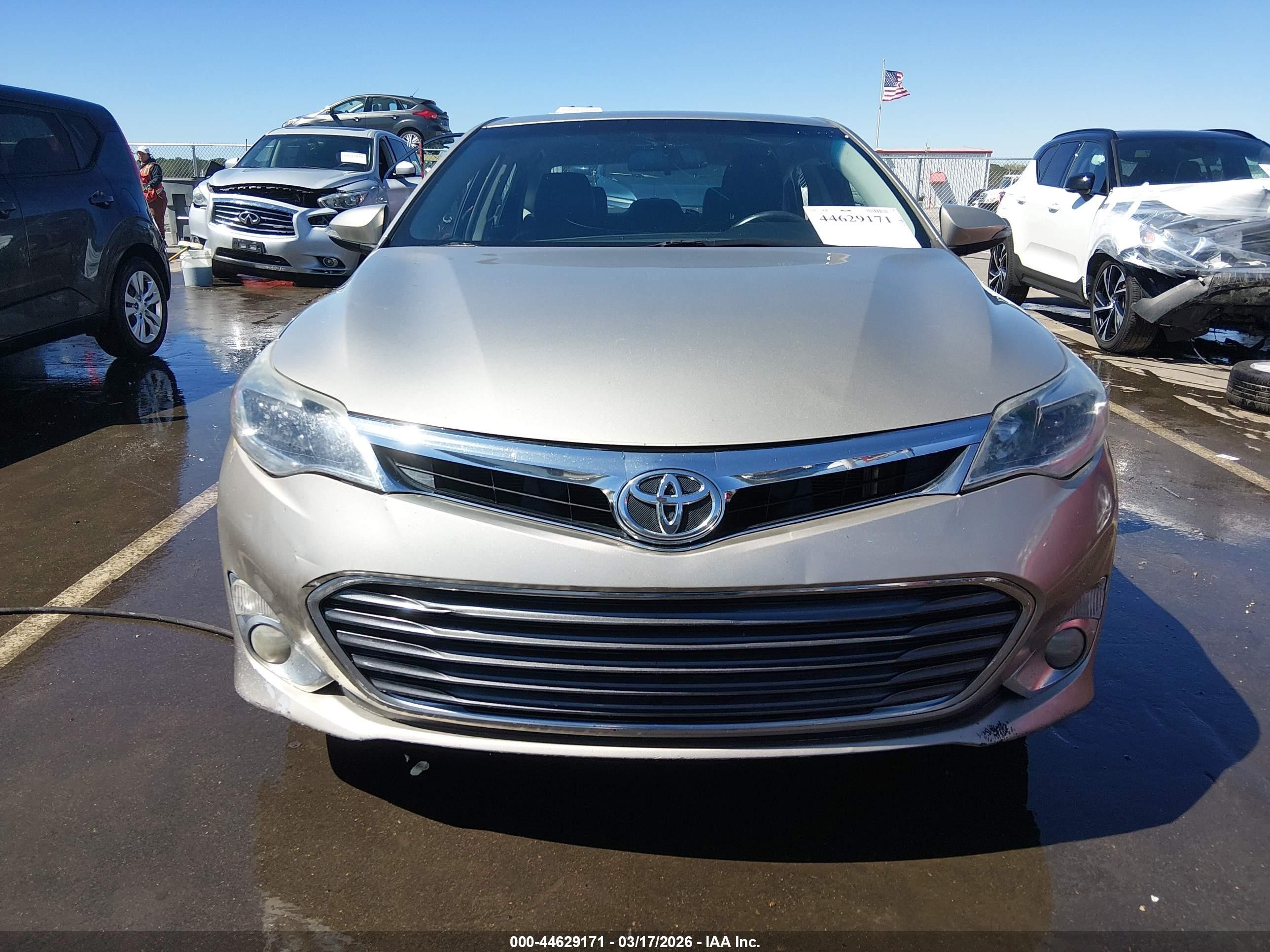 2015 Toyota Avalon Xle Gold vin: 4T1BK1EB1FU190276