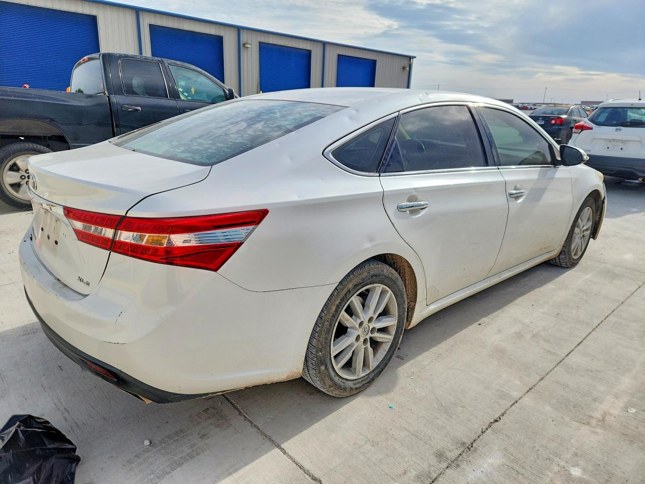 2013 Toyota Avalon Xle Premium White vin: 4T1BK1EB2DU021056