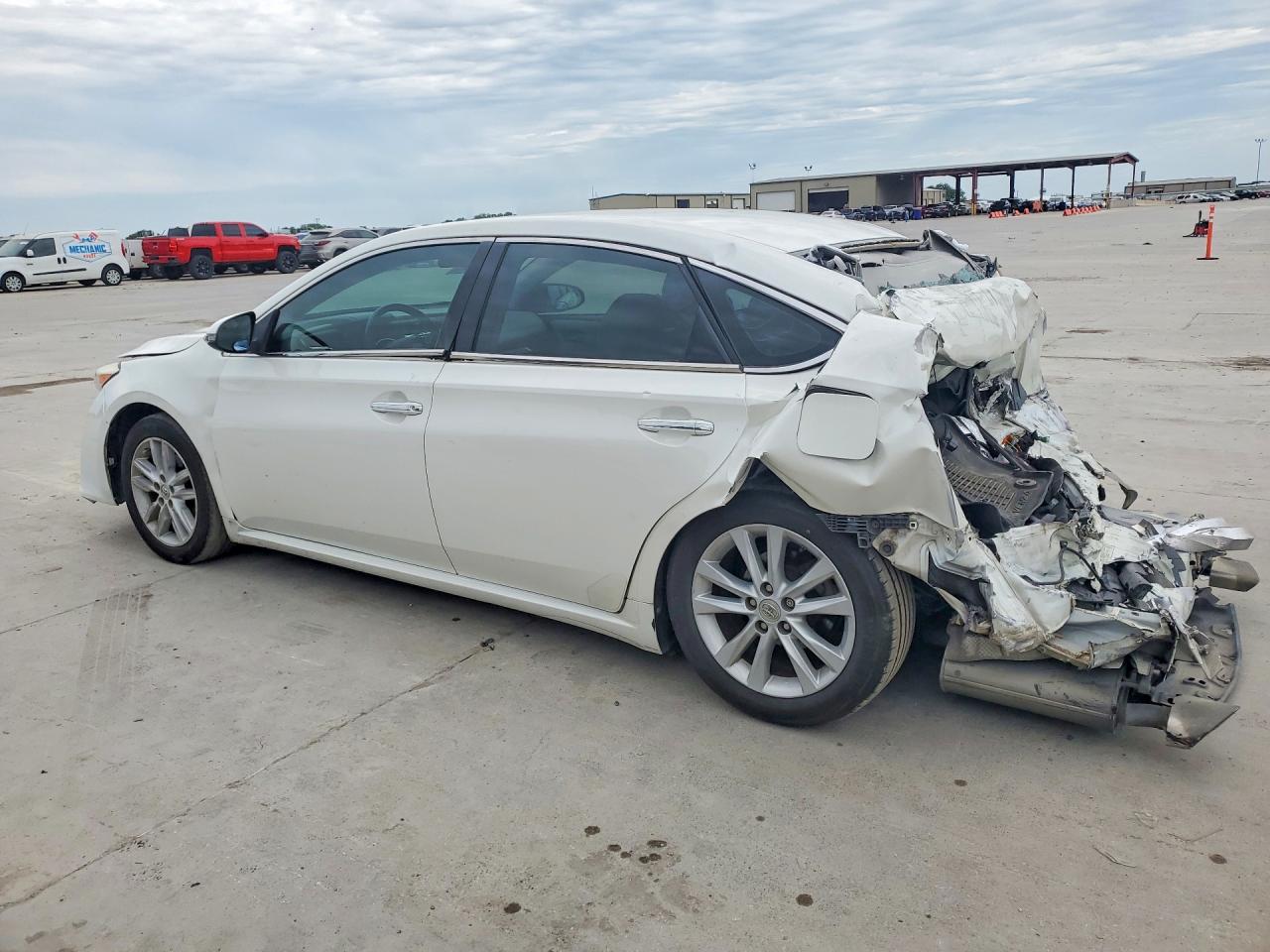 2013 Toyota Avalon Xle White vin: 4T1BK1EB2DU053344