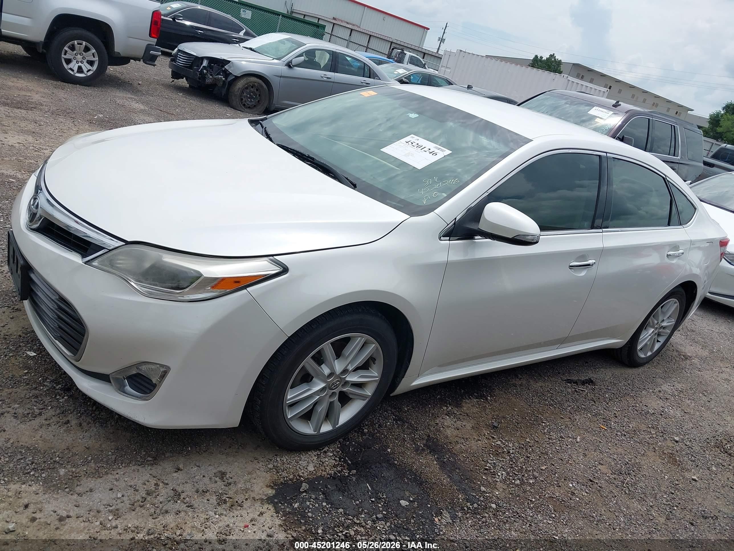 2014 Toyota Avalon Xle White vin: 4T1BK1EB2EU112197