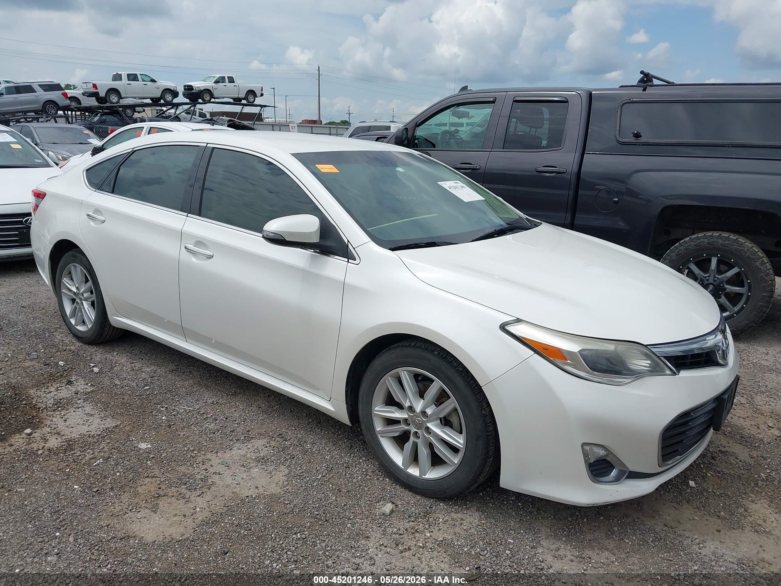 2014 Toyota Avalon Xle White vin: 4T1BK1EB2EU112197