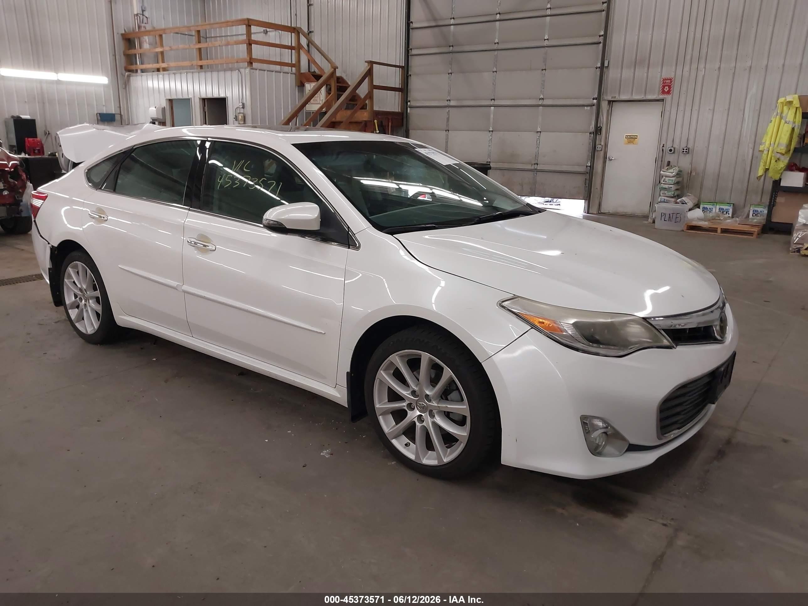 2014 Toyota Avalon Limited White vin: 4T1BK1EB2EU123605