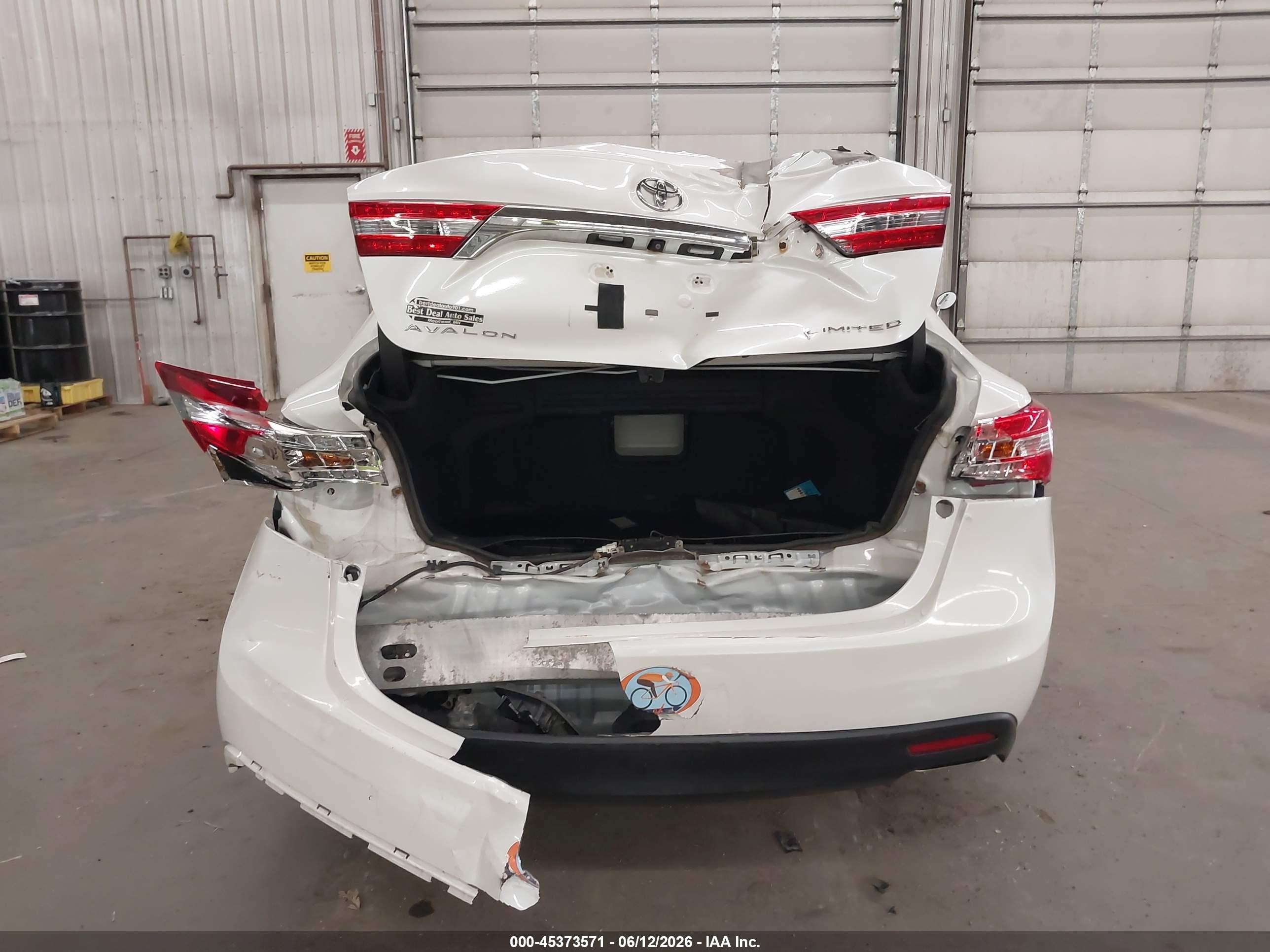 2014 Toyota Avalon Limited White vin: 4T1BK1EB2EU123605