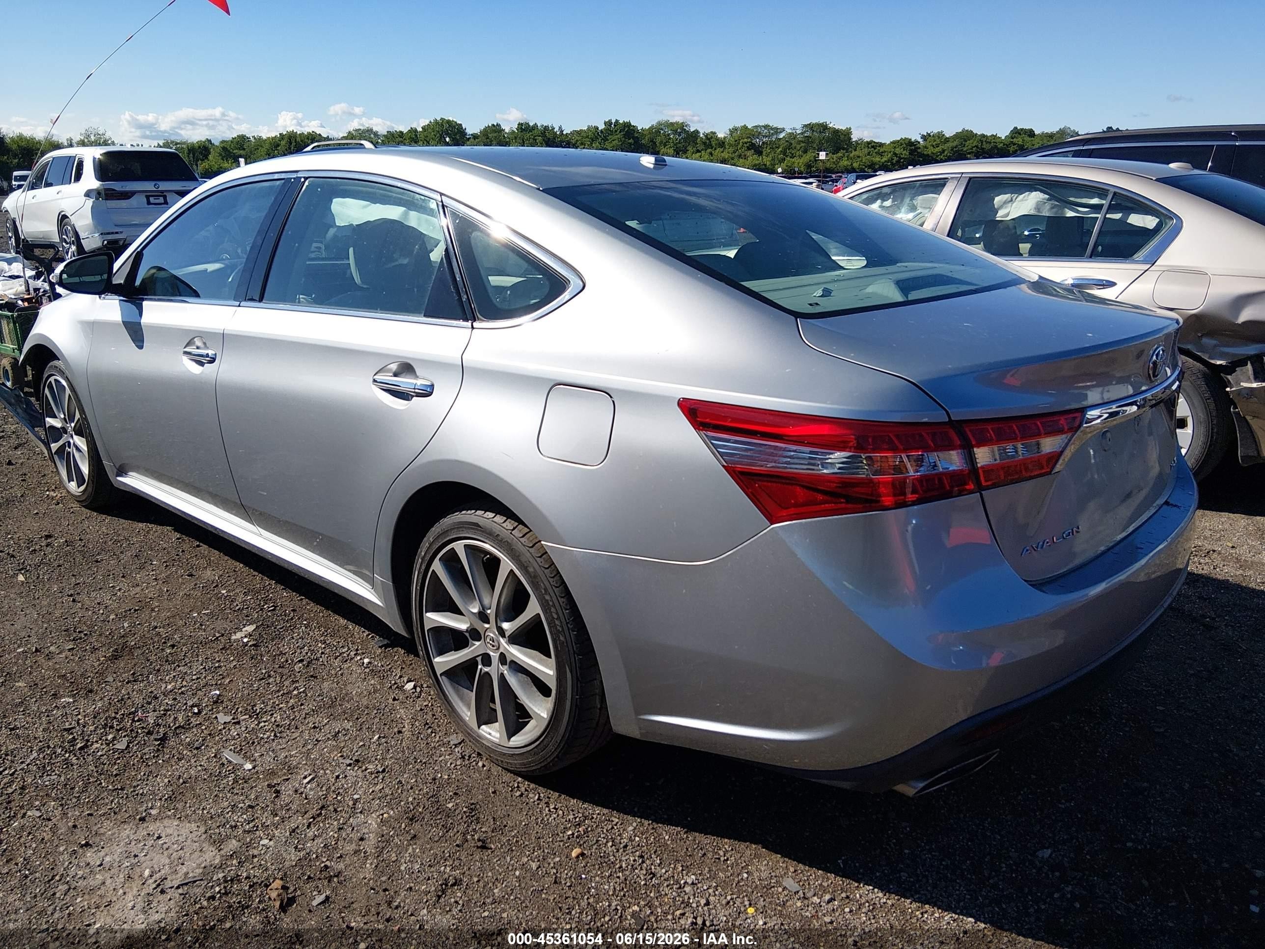 2015 Toyota Avalon Xle Touring Silver vin: 4T1BK1EB2FU159392