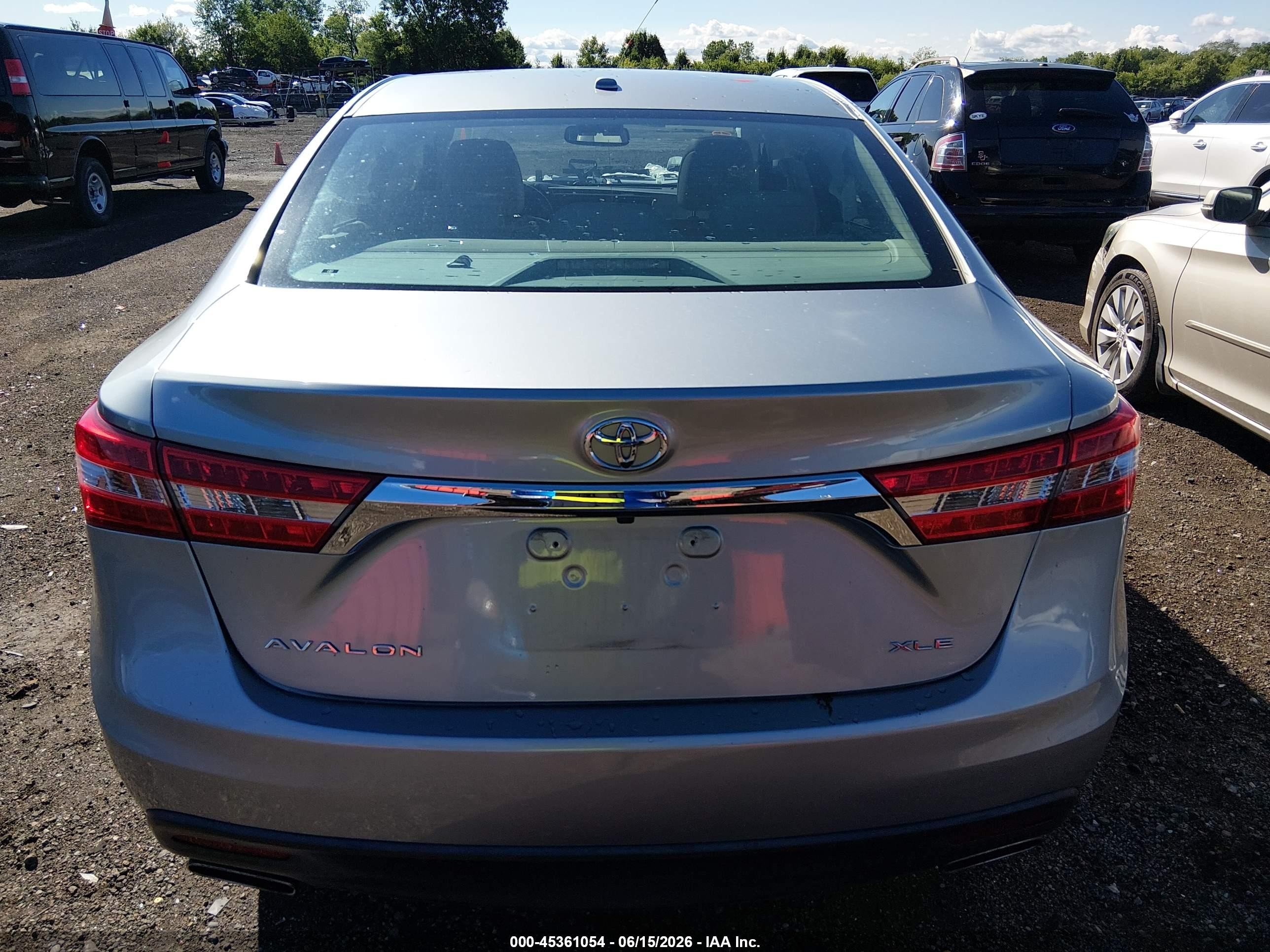 2015 Toyota Avalon Xle Touring Silver vin: 4T1BK1EB2FU159392