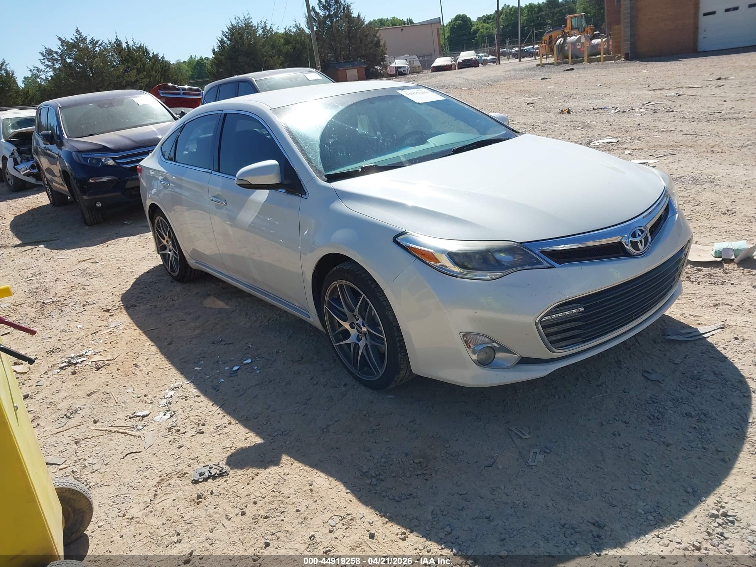 2015 Toyota Avalon Xle Белый vin: 4T1BK1EB2FU171672