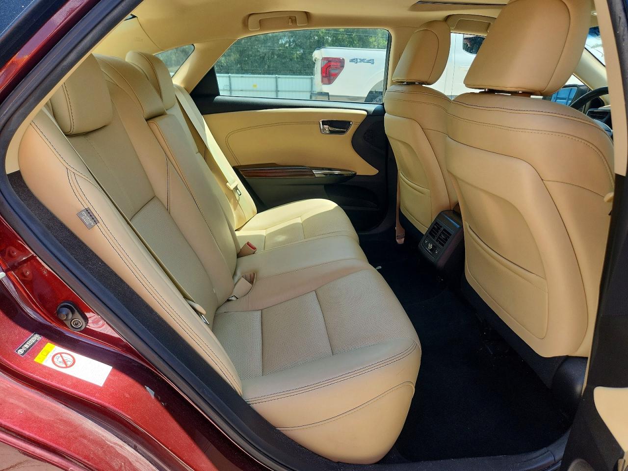 2016 Toyota Avalon Limited Burgundy vin: 4T1BK1EB2GU204140