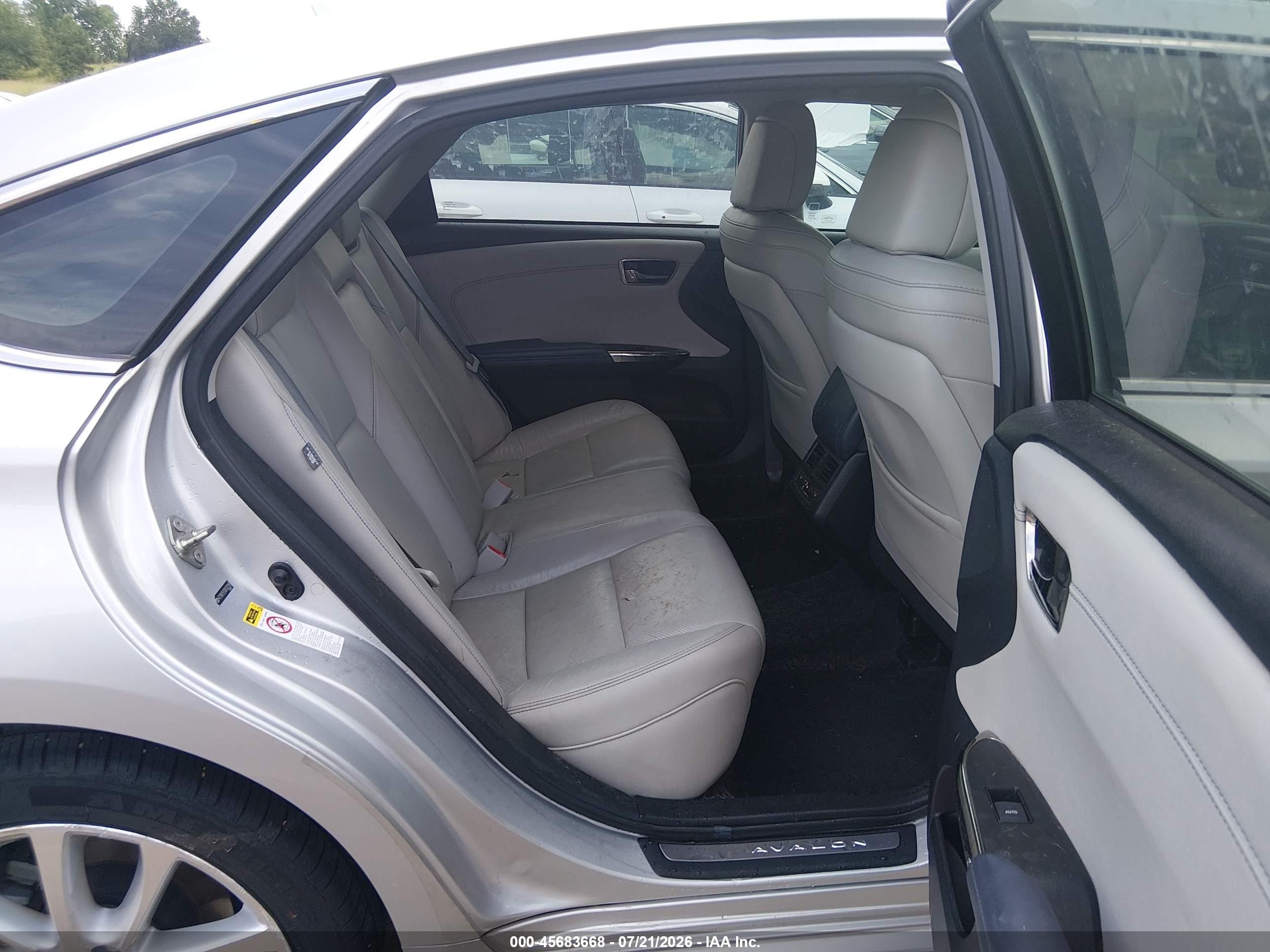 2013 Toyota Avalon Limited Серебряный vin: 4T1BK1EB3DU007280
