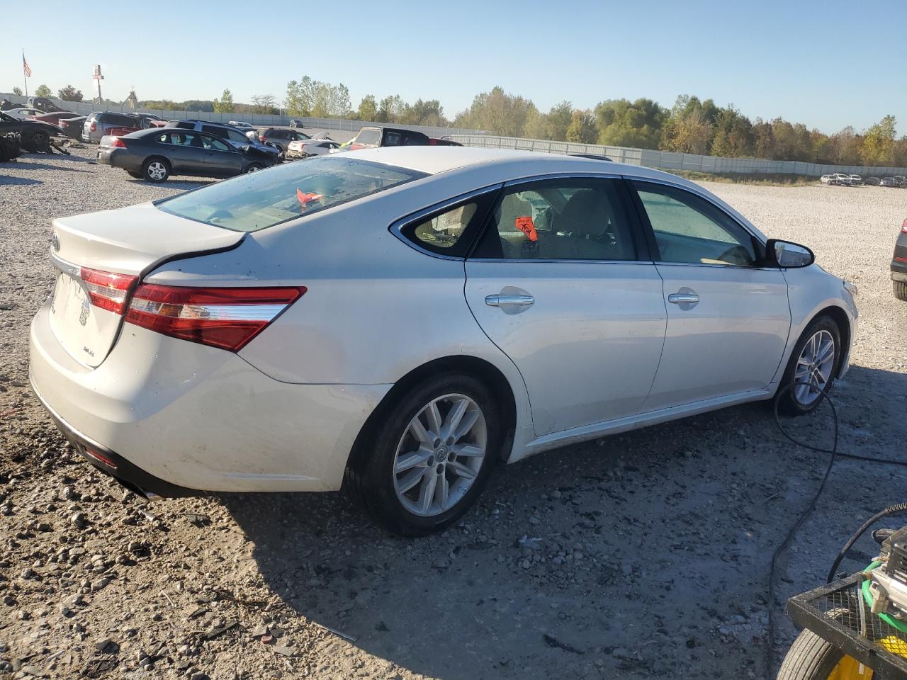 2013 Toyota Avalon Base White vin: 4T1BK1EB3DU074929