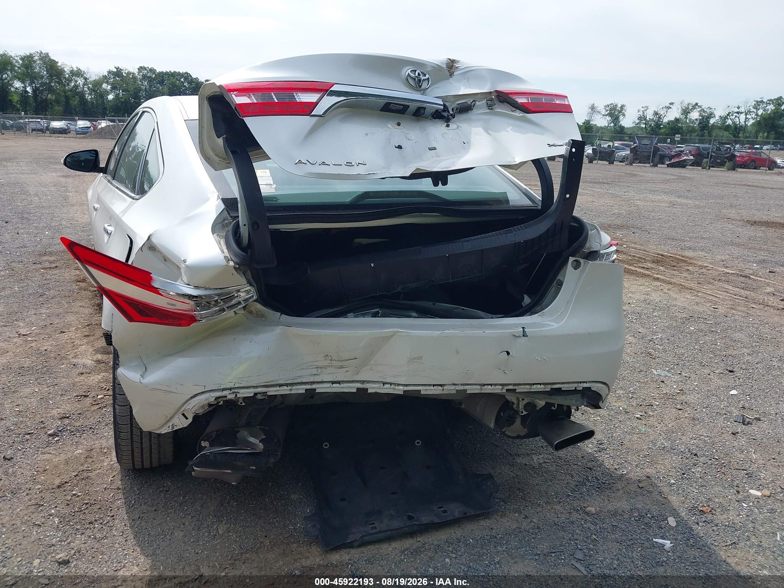 2014 Toyota Avalon Xle White vin: 4T1BK1EB3EU079646