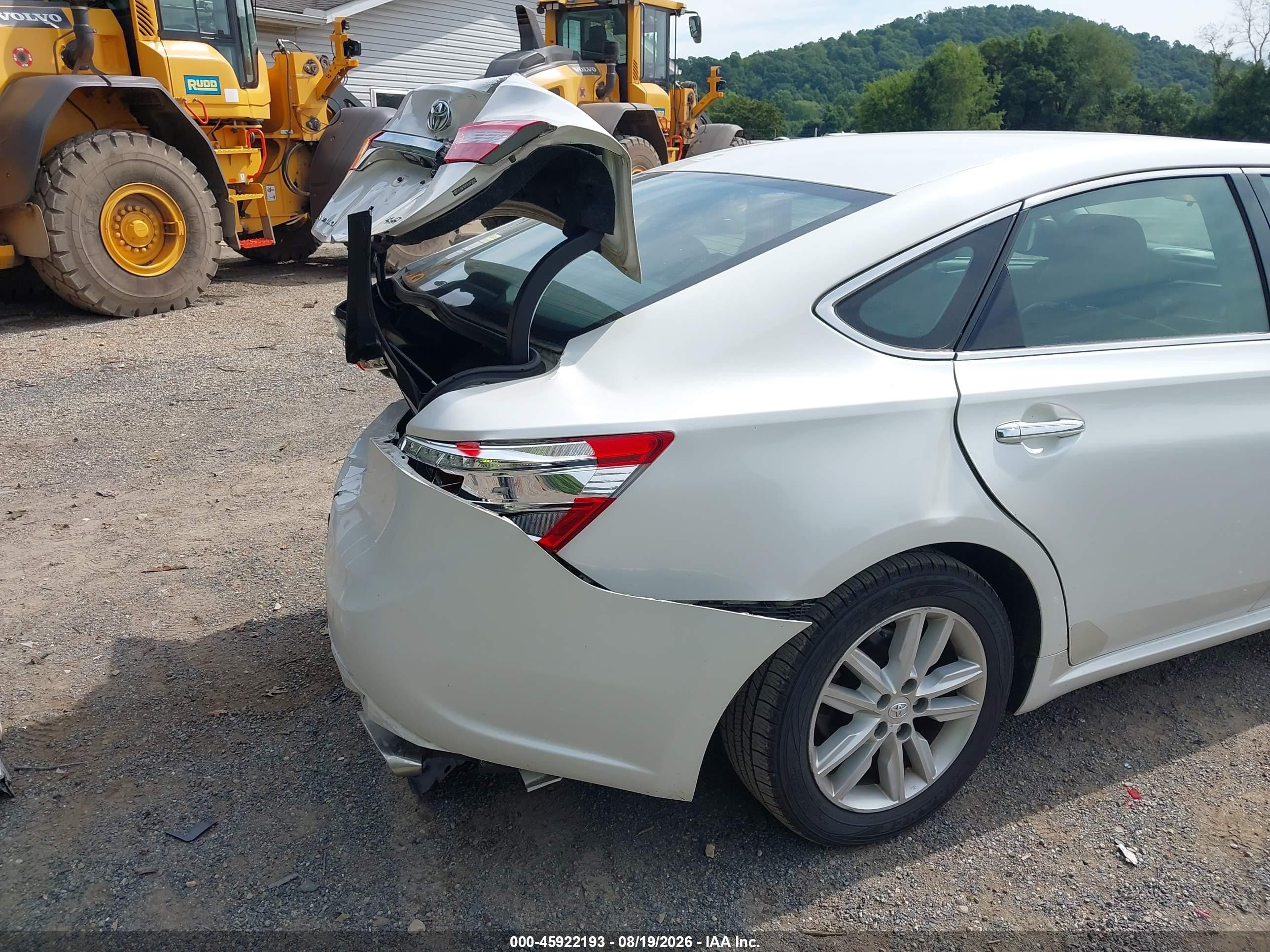 2014 Toyota Avalon Xle White vin: 4T1BK1EB3EU079646