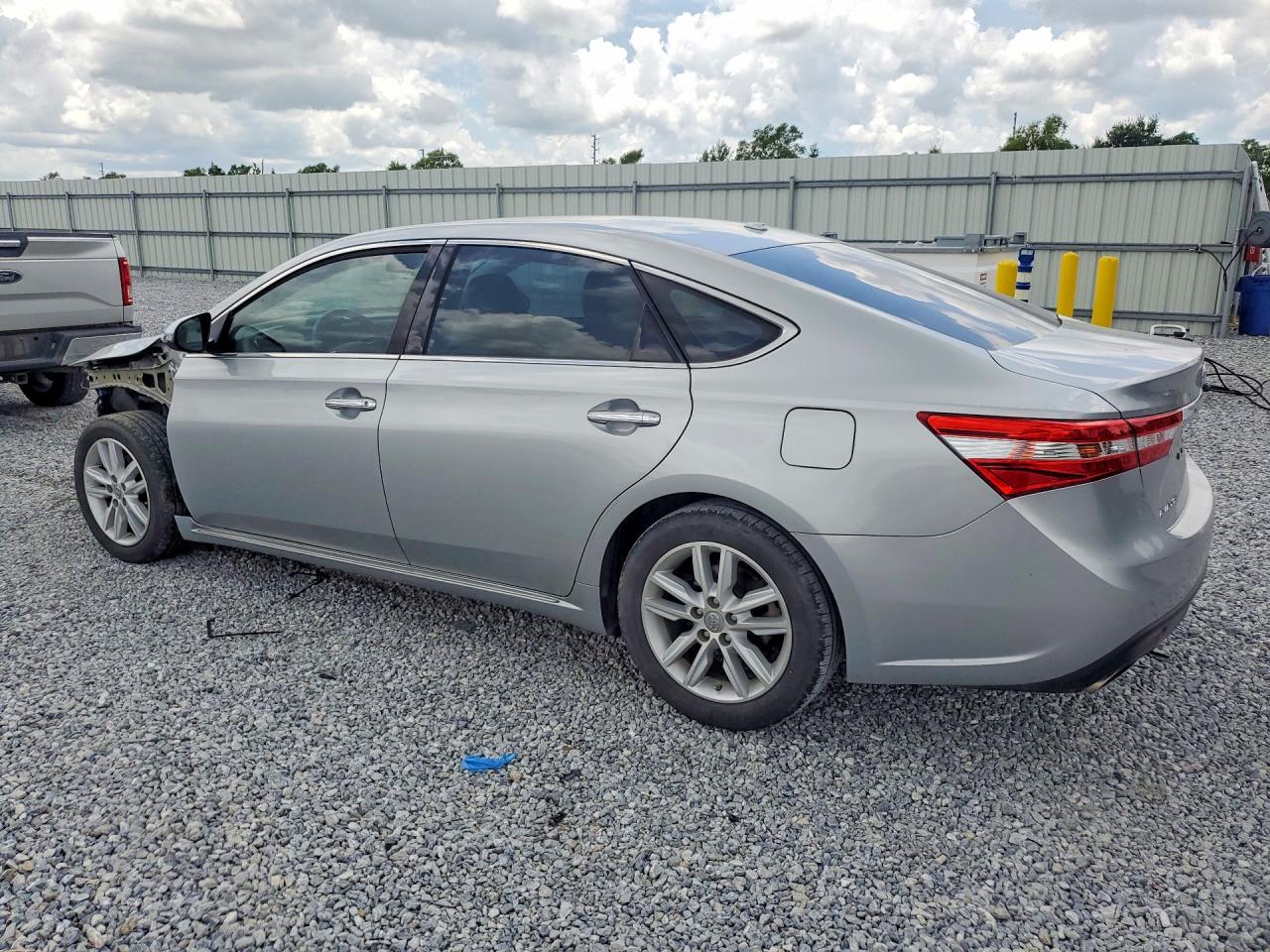 2015 Toyota Avalon Xle Silver vin: 4T1BK1EB3FU141077