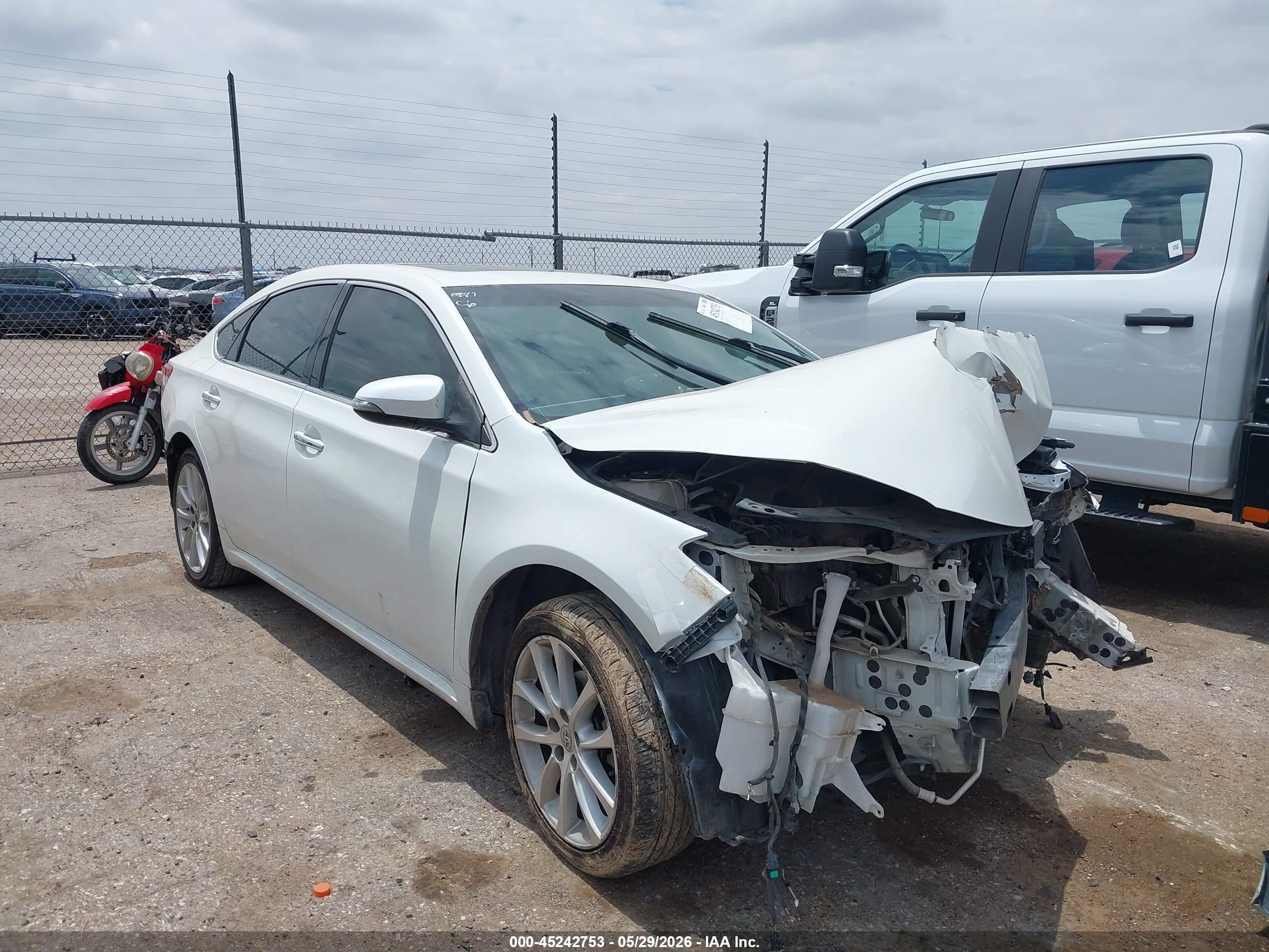 2013 Toyota Avalon Limited White vin: 4T1BK1EB4DU029966