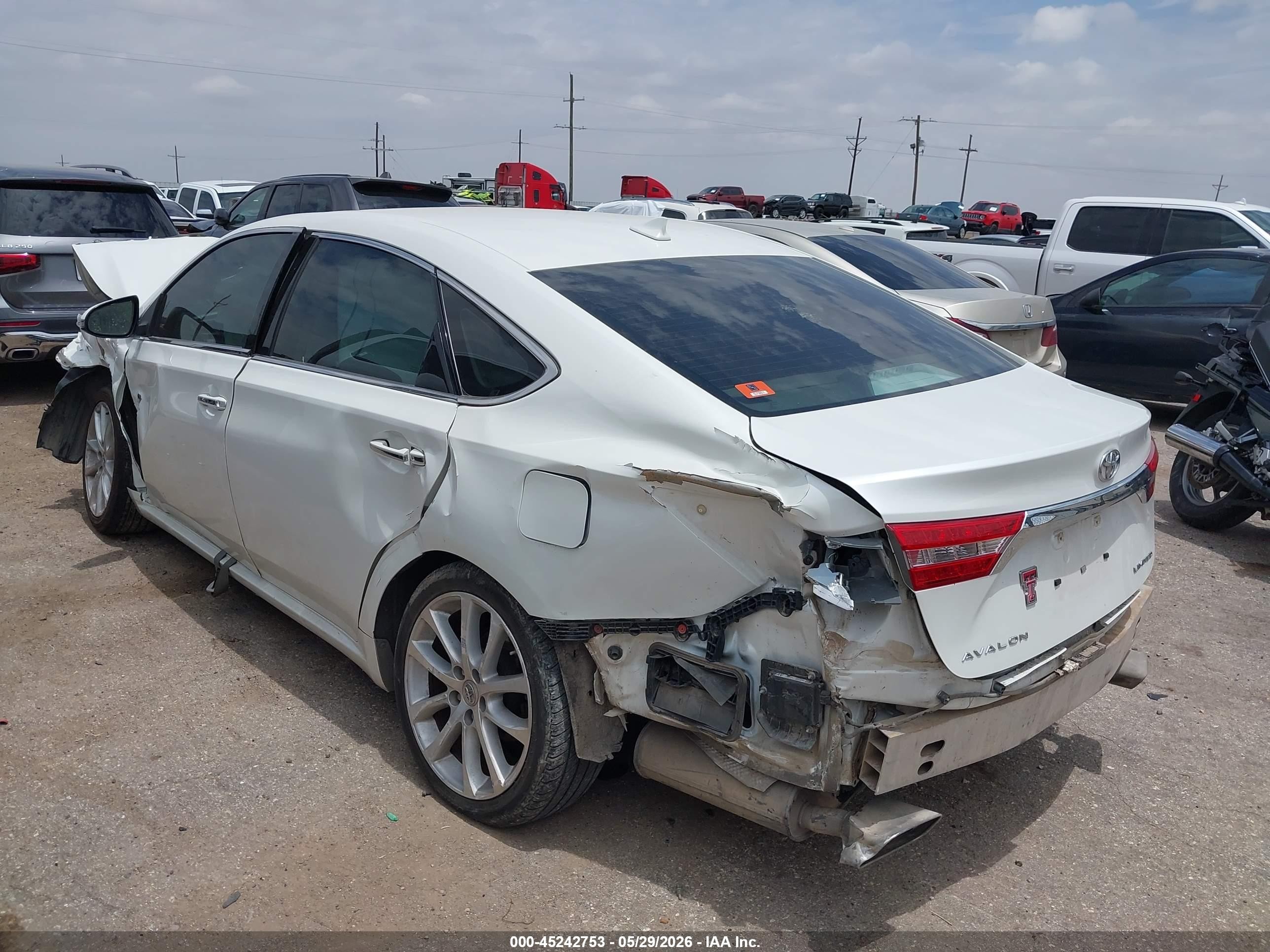 2013 Toyota Avalon Limited White vin: 4T1BK1EB4DU029966