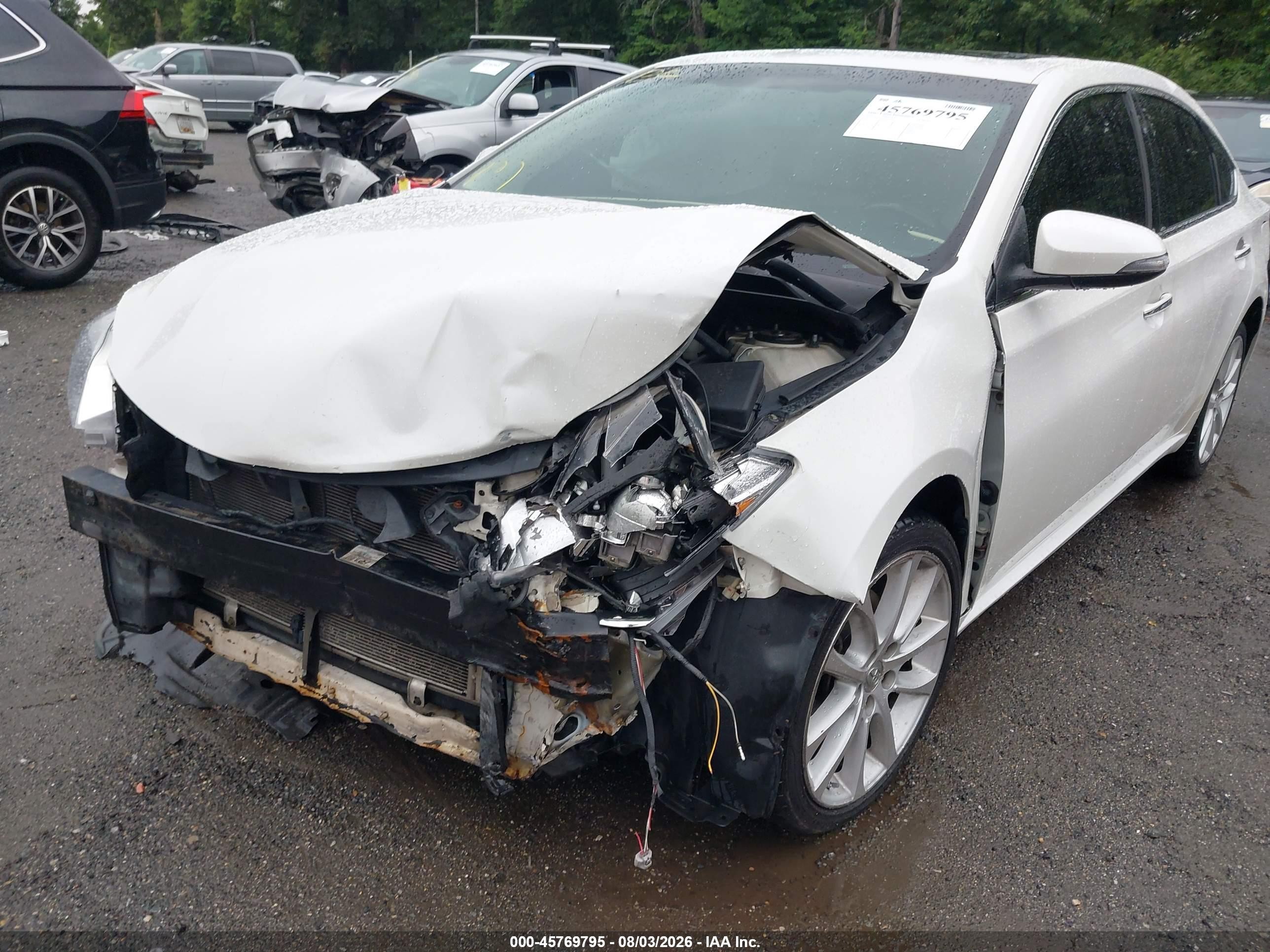 2013 Toyota Avalon Xle Touring White vin: 4T1BK1EB4DU061977