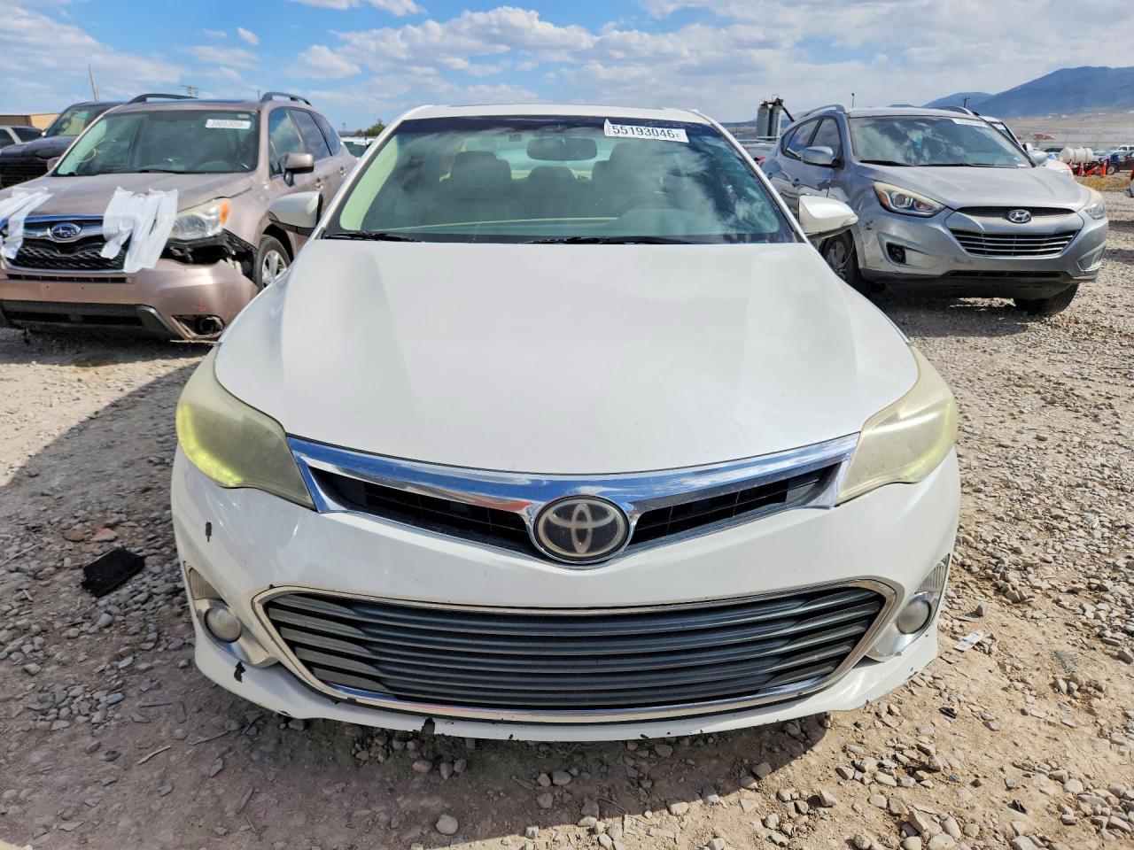 2013 Toyota Avalon Limited White vin: 4T1BK1EB4DU070937