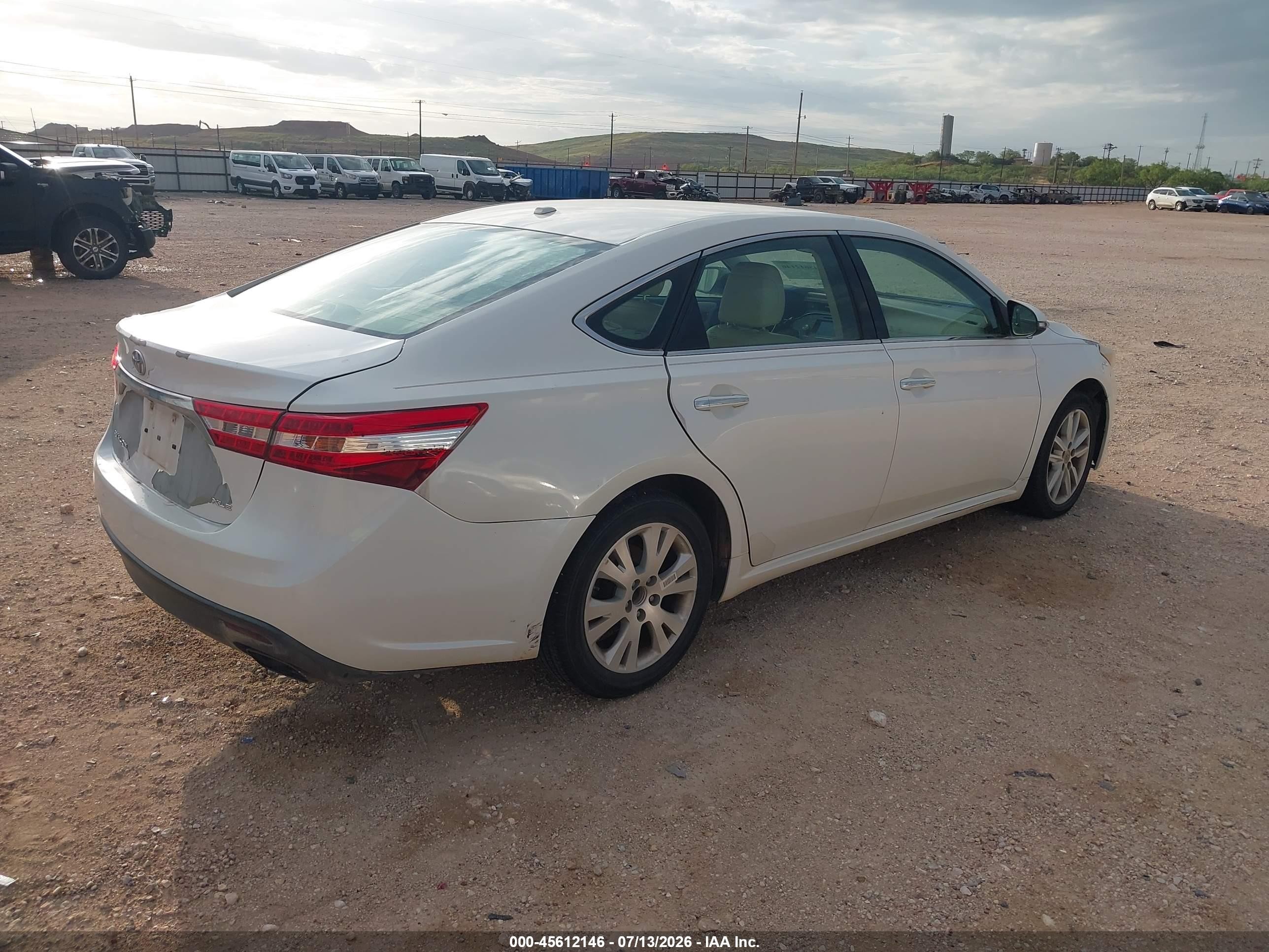 2015 Toyota Avalon Xle White vin: 4T1BK1EB4FU147874