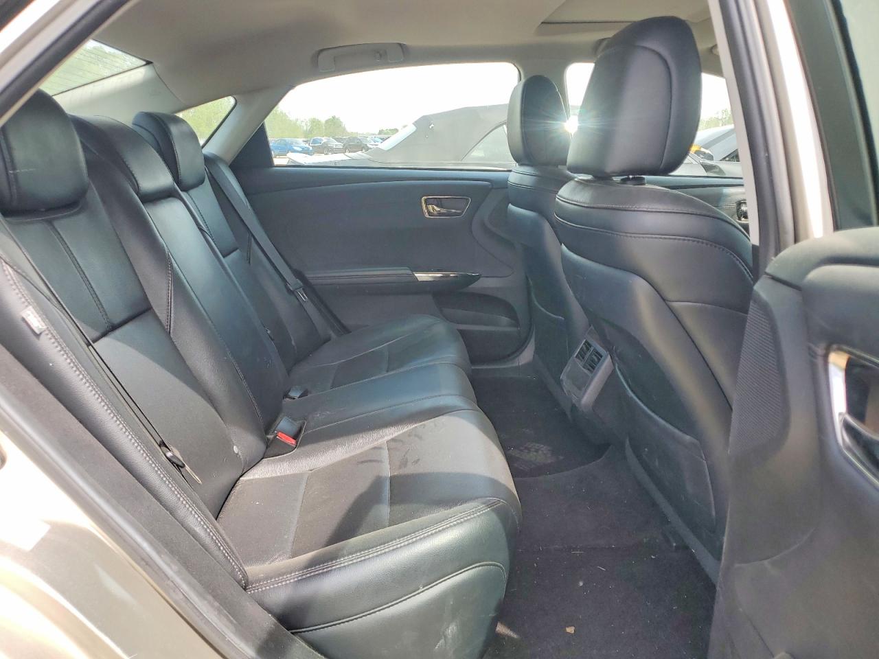 2015 Toyota Avalon Xle Premium Silver vin: 4T1BK1EB4FU177277