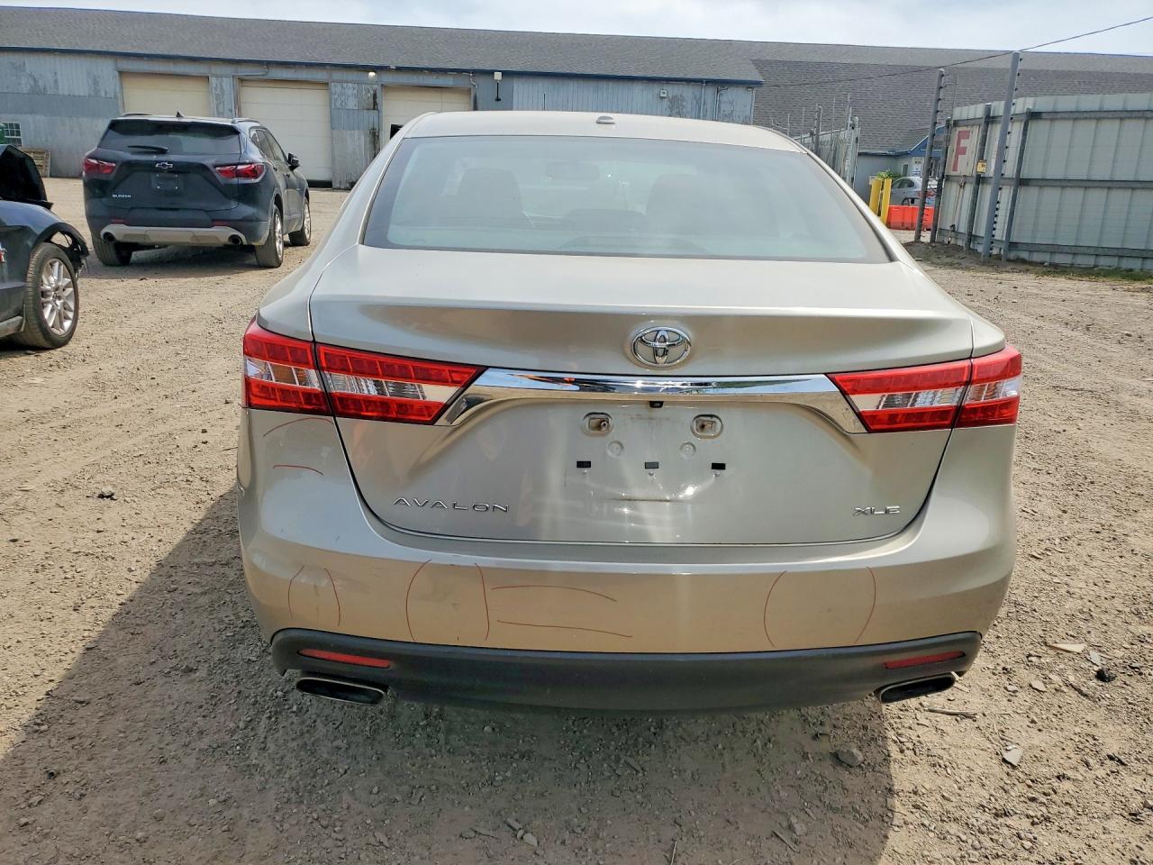 2015 Toyota Avalon Xle Premium Silver vin: 4T1BK1EB4FU177277