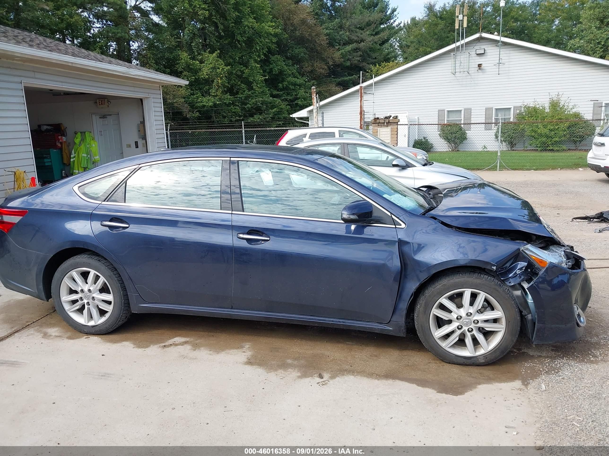 2015 Toyota Avalon Xle Premium Blue vin: 4T1BK1EB4FU191101