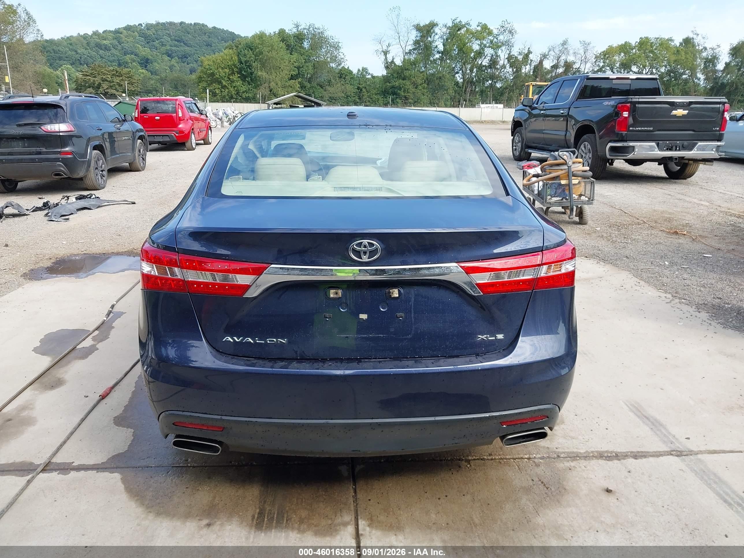 2015 Toyota Avalon Xle Premium Blue vin: 4T1BK1EB4FU191101