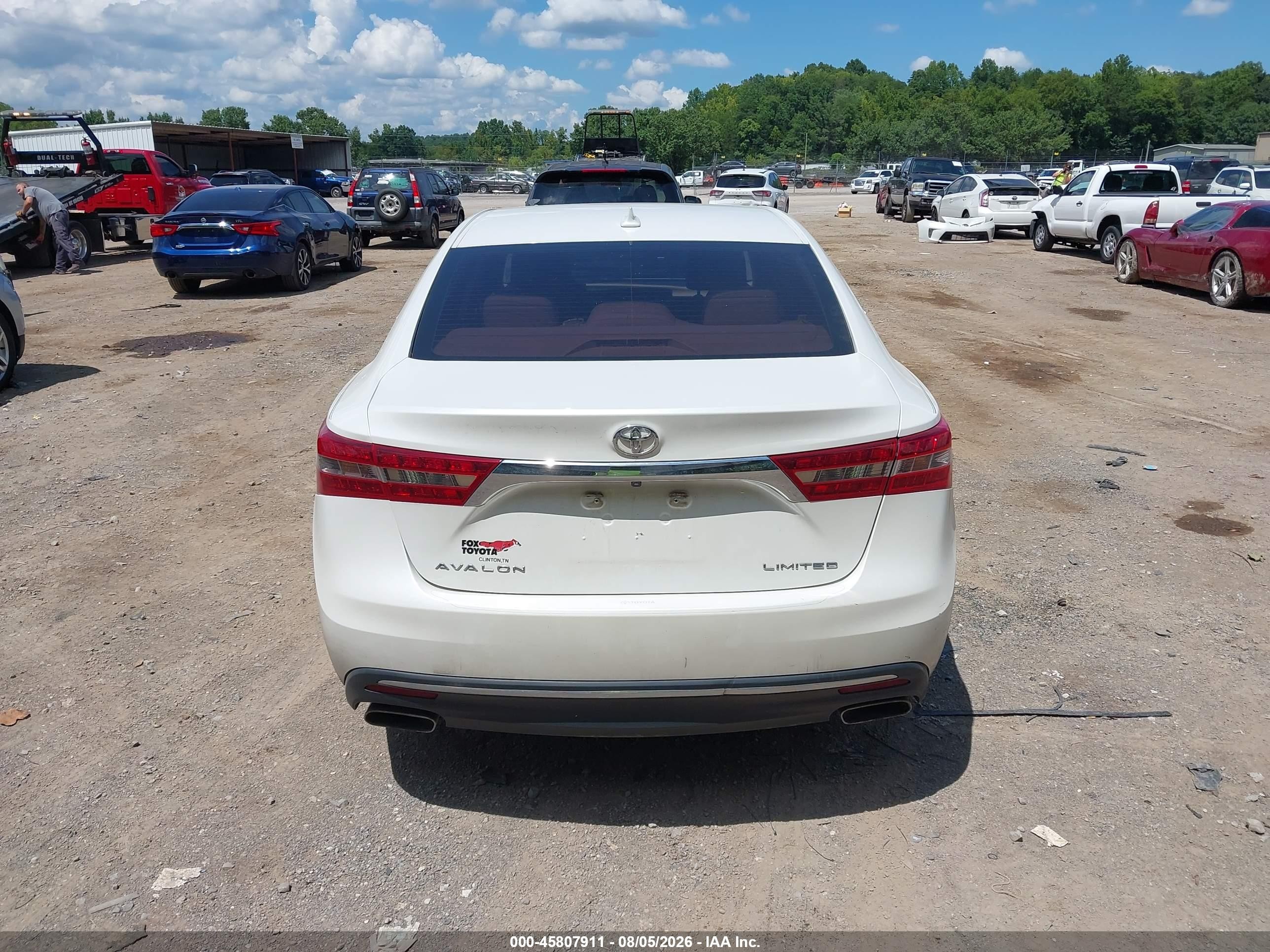 2016 Toyota Avalon Limited White vin: 4T1BK1EB4GU203586