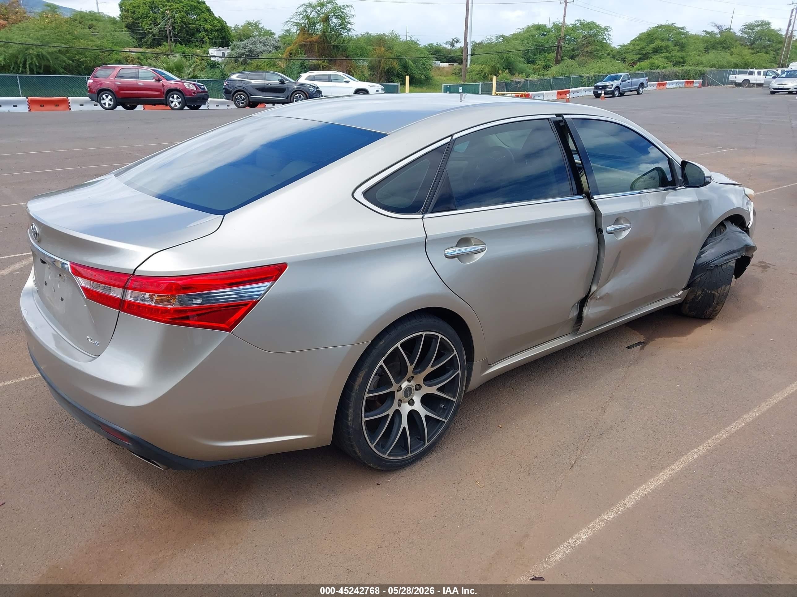 2013 Toyota Avalon Limited/xle/xle Premium/xle Touring Gold vin: 4T1BK1EB5DU043102