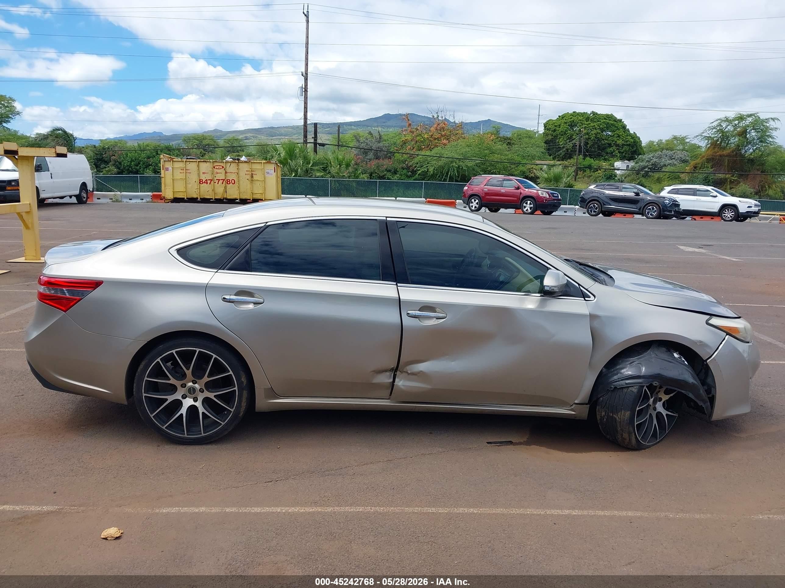 2013 Toyota Avalon Limited/xle/xle Premium/xle Touring Gold vin: 4T1BK1EB5DU043102