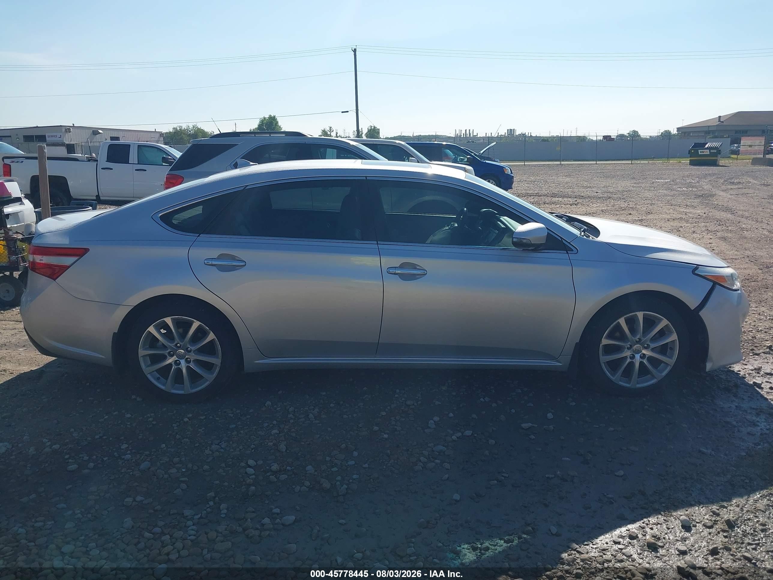 2013 Toyota Avalon Limited Silver vin: 4T1BK1EB5DU047277