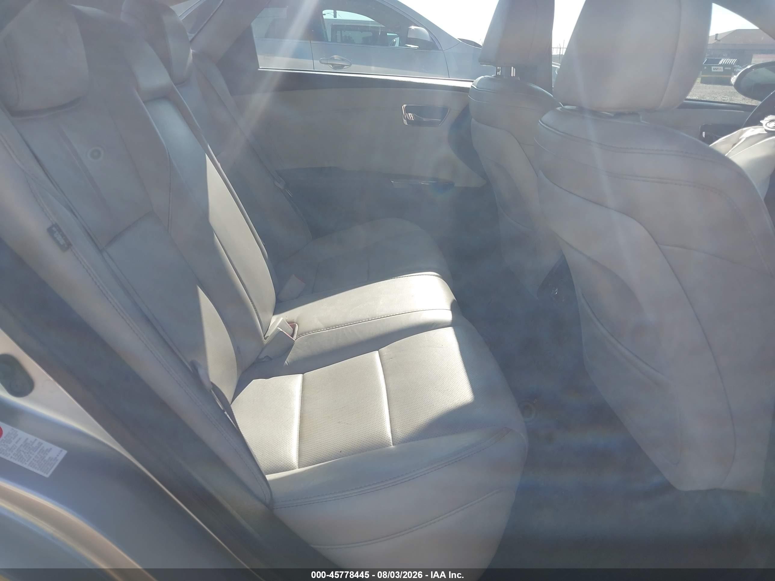 2013 Toyota Avalon Limited Silver vin: 4T1BK1EB5DU047277