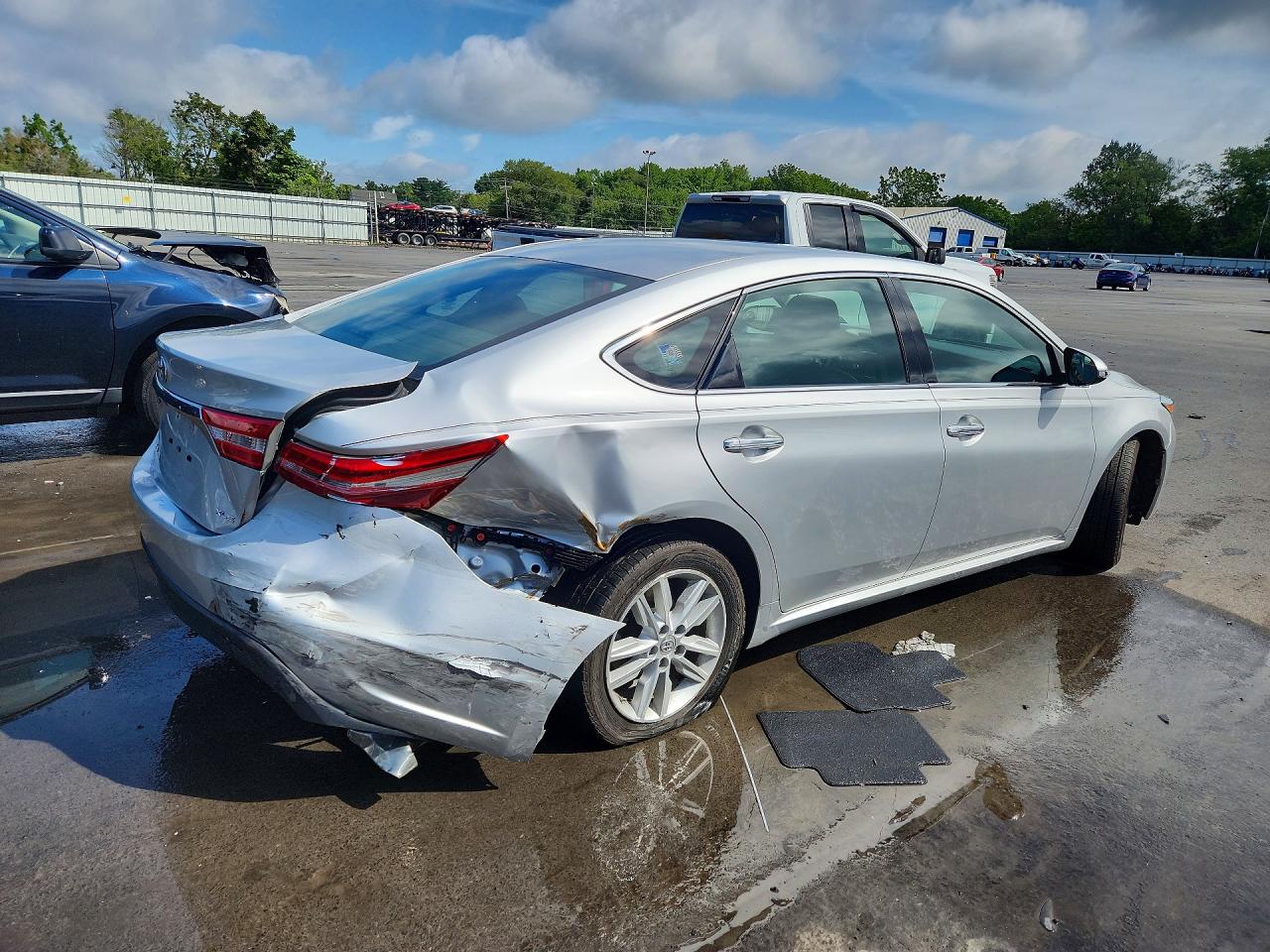 2014 Toyota Avalon Xle Silver vin: 4T1BK1EB5EU089885