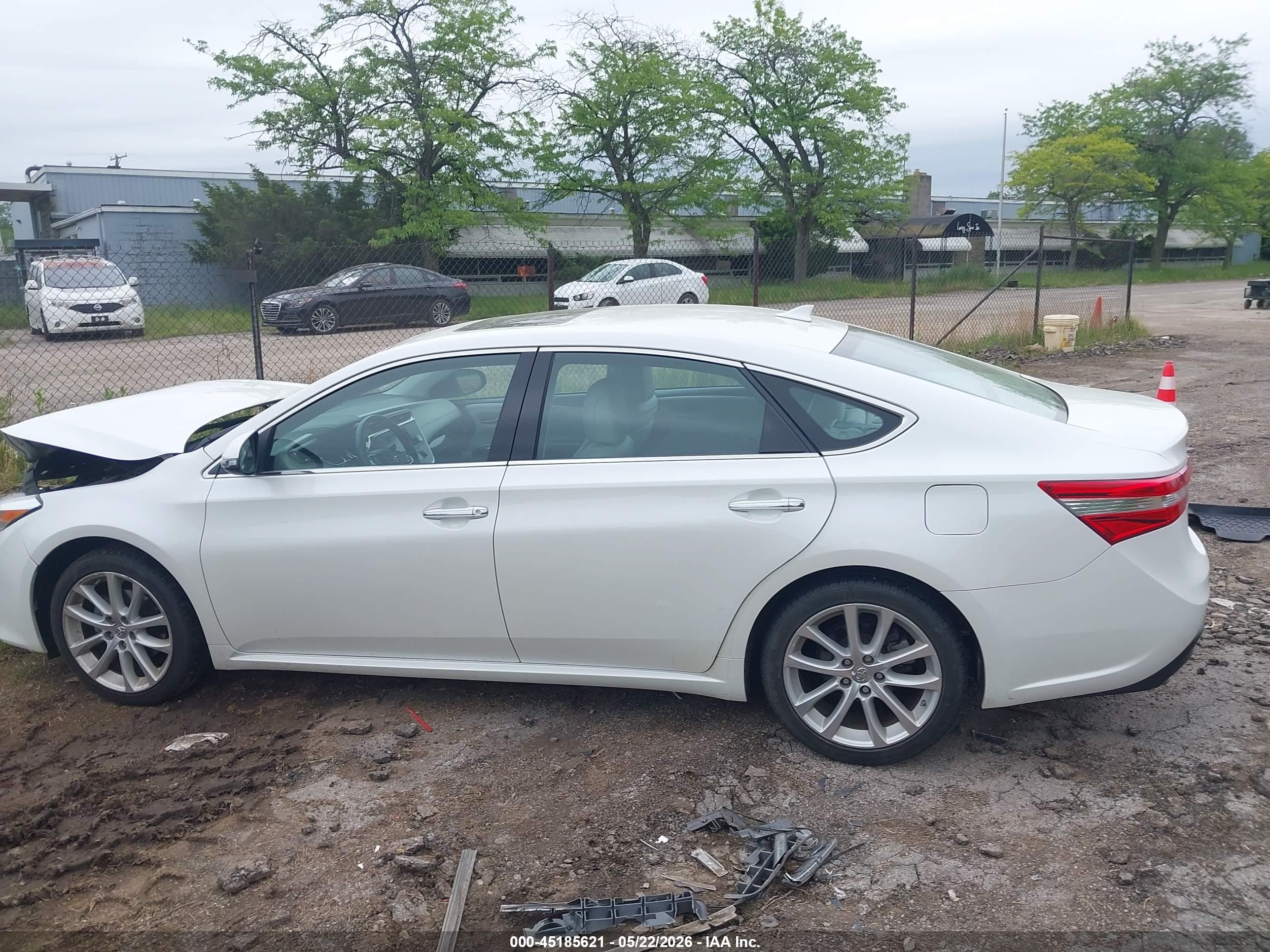 2014 Toyota Avalon Limited White vin: 4T1BK1EB5EU097078