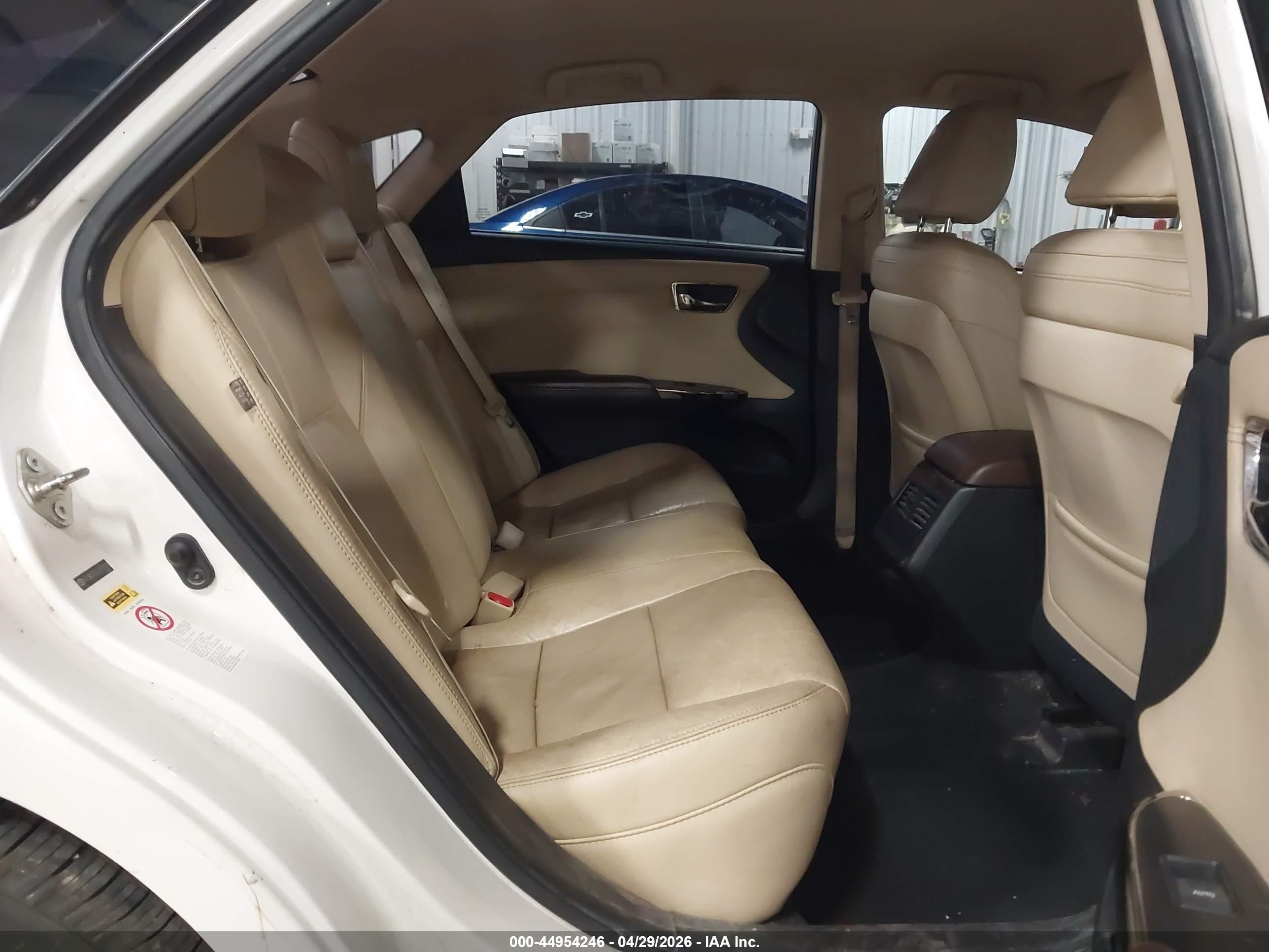 2014 Toyota Avalon Xle White vin: 4T1BK1EB5EU111111