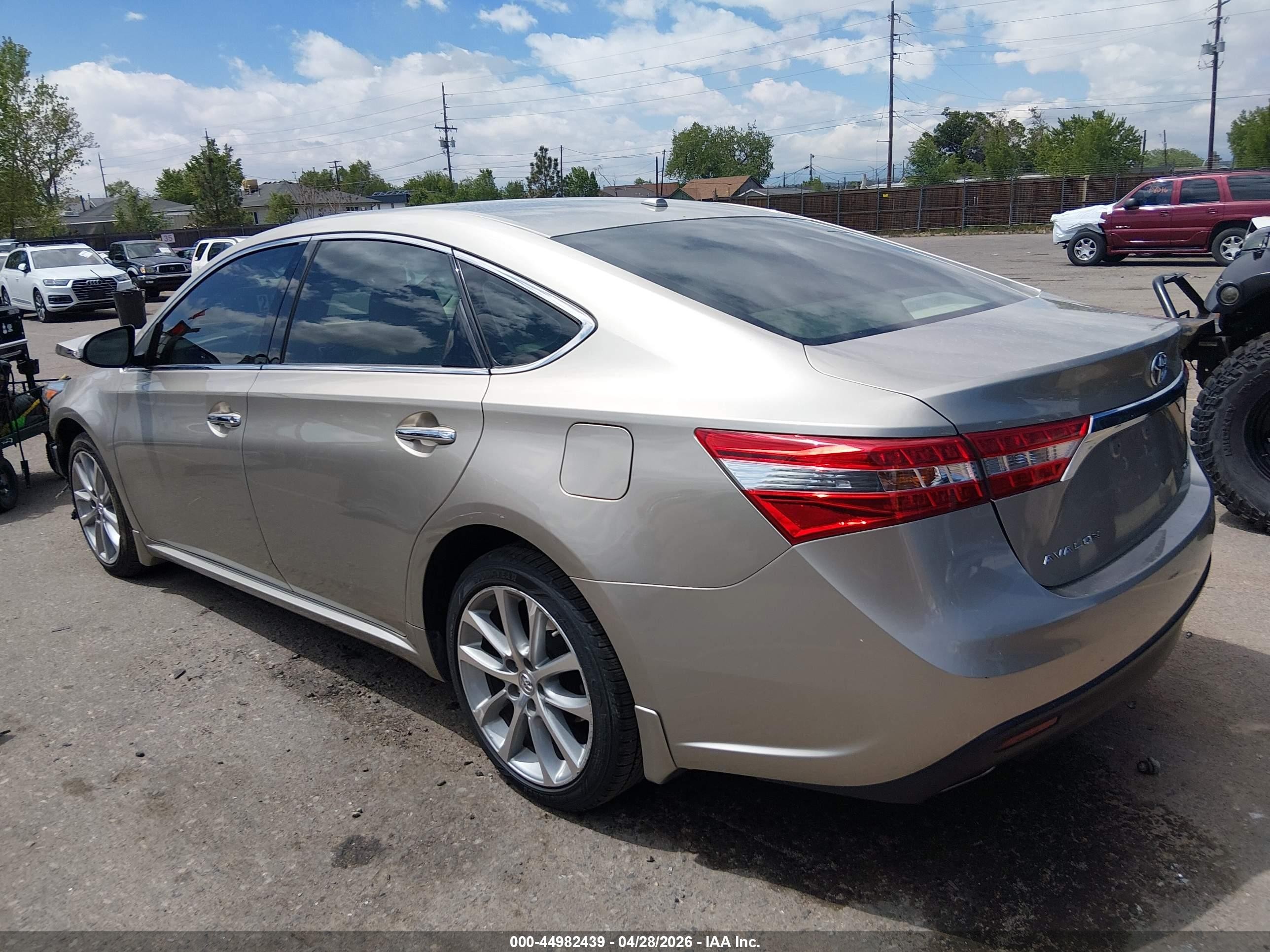 2015 Toyota Avalon Xle Touring Gold vin: 4T1BK1EB5FU141341