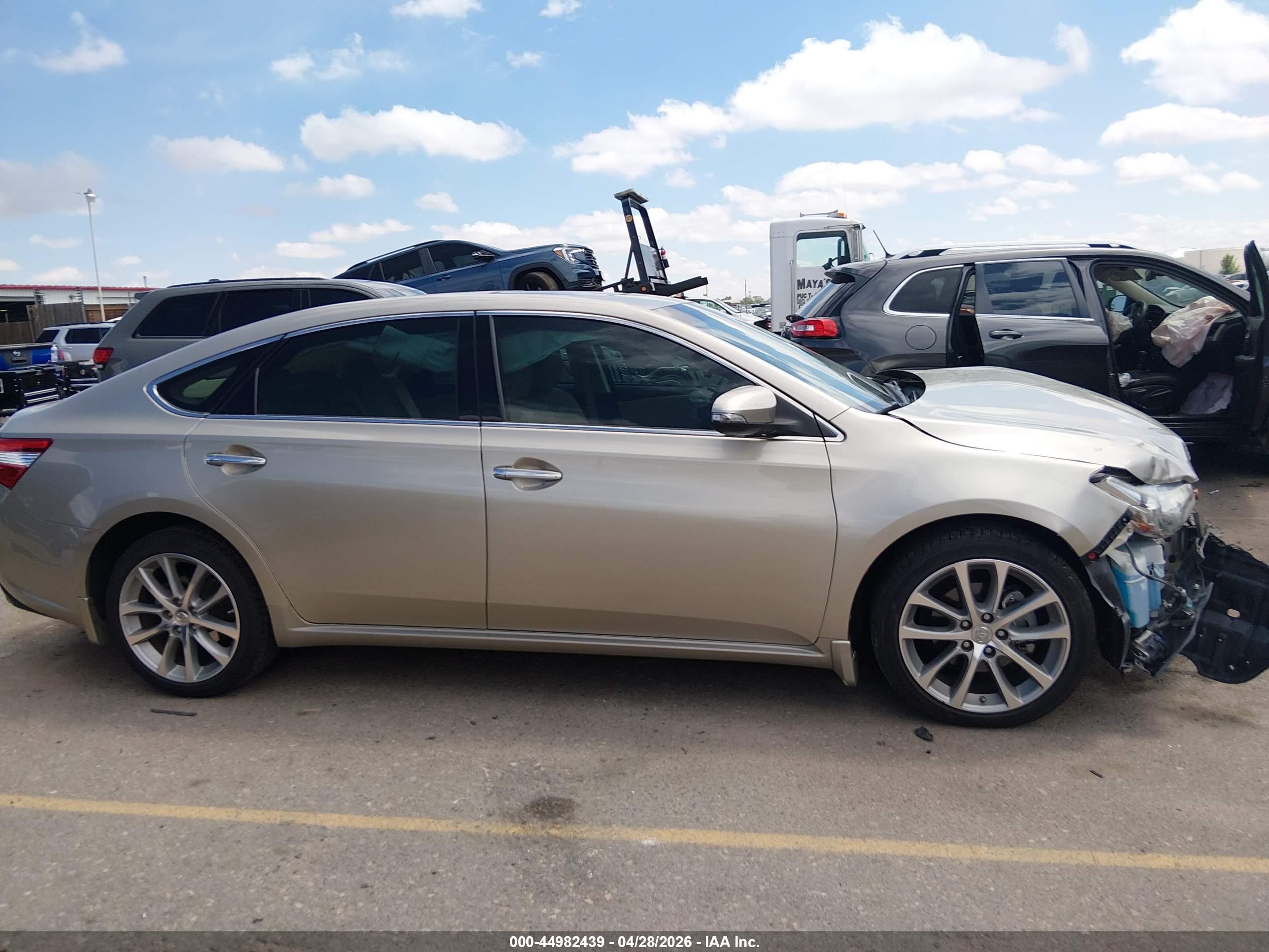 2015 Toyota Avalon Xle Touring Gold vin: 4T1BK1EB5FU141341