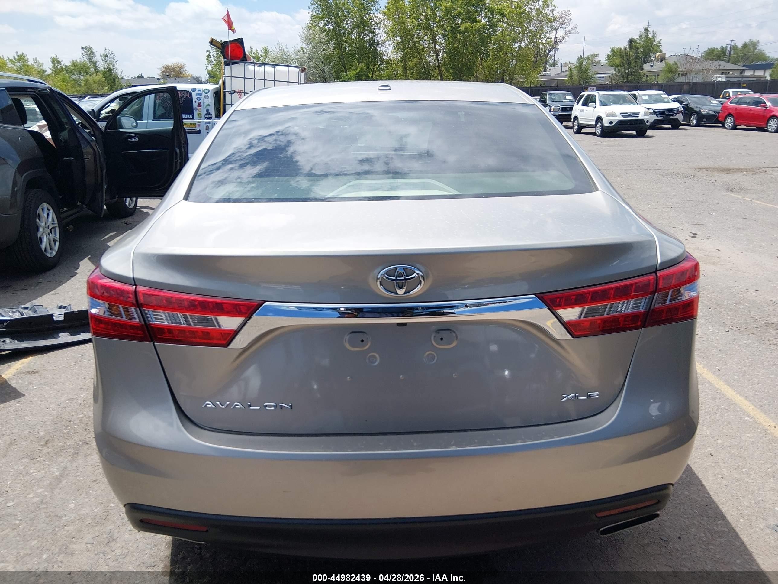 2015 Toyota Avalon Xle Touring Gold vin: 4T1BK1EB5FU141341