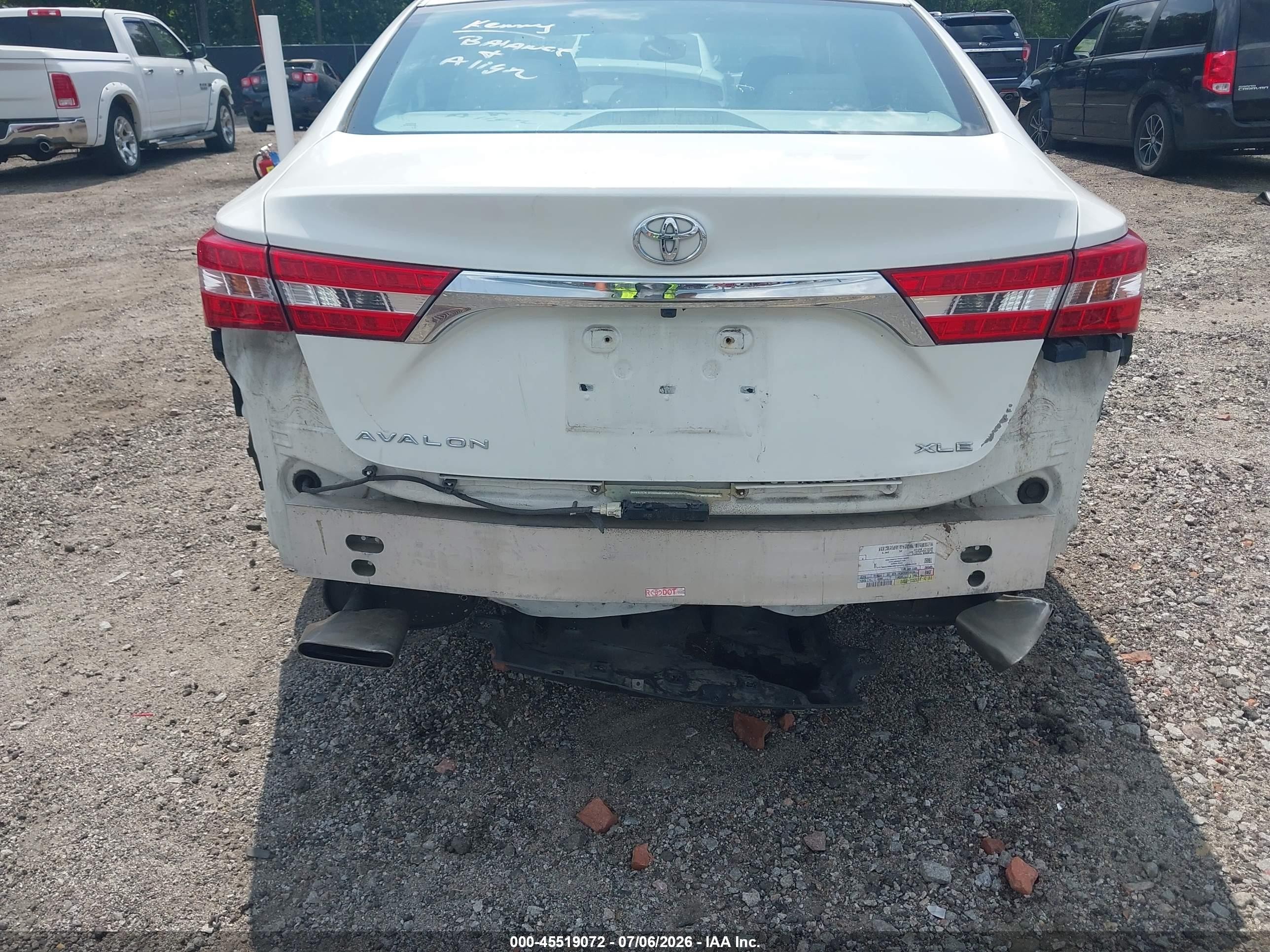 2015 Toyota Avalon Xle Premium White vin: 4T1BK1EB5FU158821