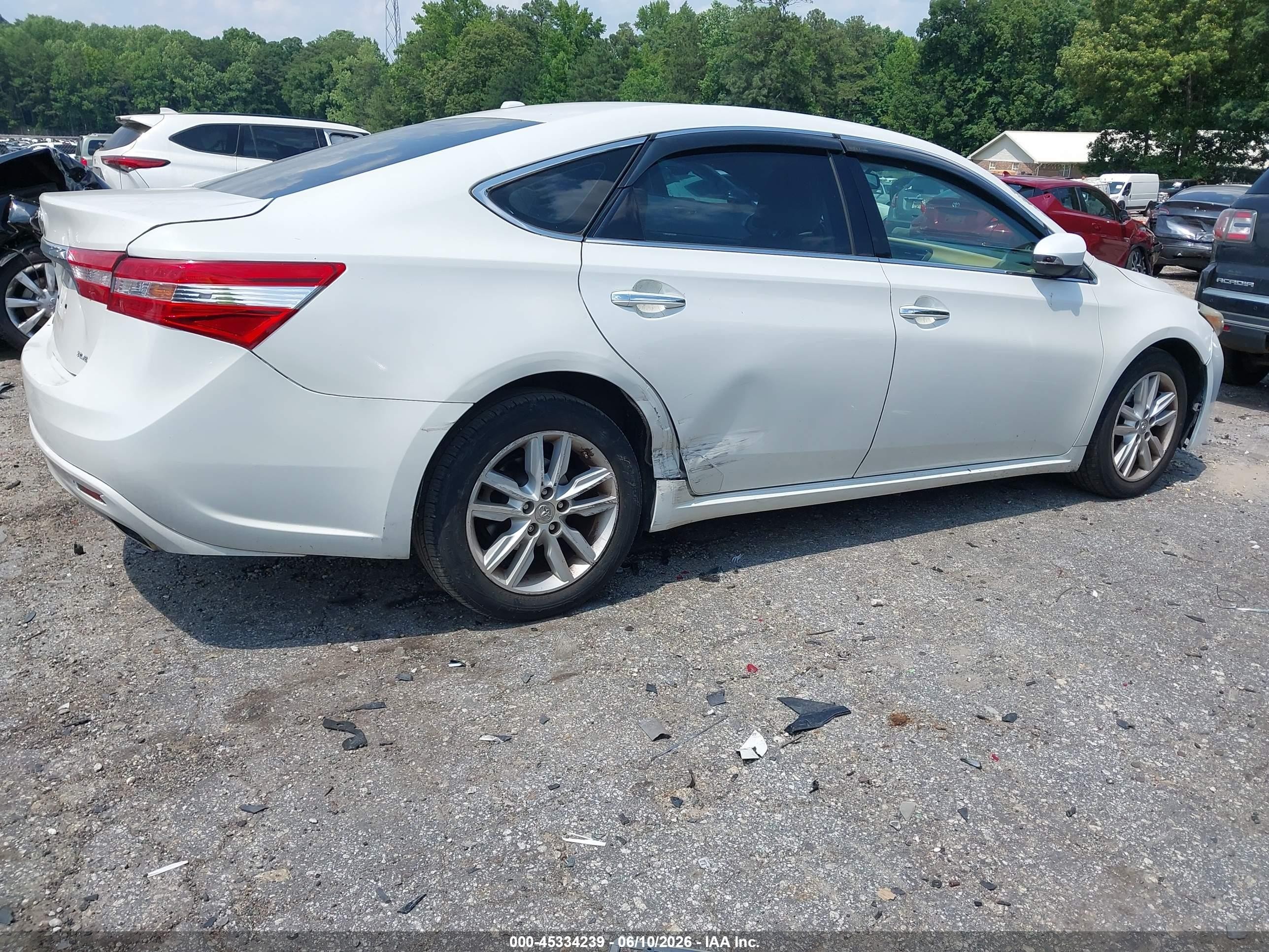 2015 Toyota Avalon Xle White vin: 4T1BK1EB5FU167664