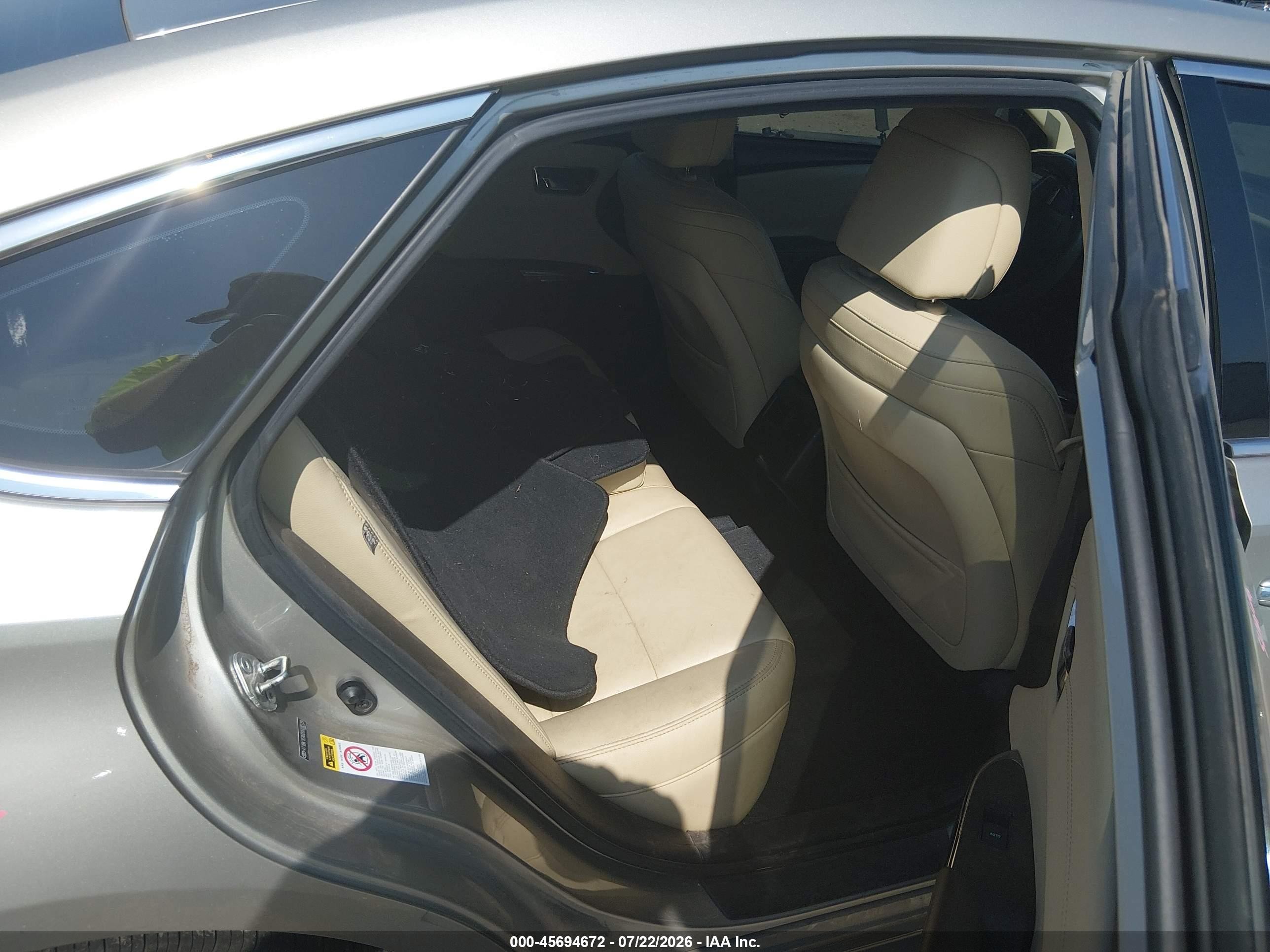 2013 Toyota Avalon   Silver vin: 4T1BK1EB6DU008519
