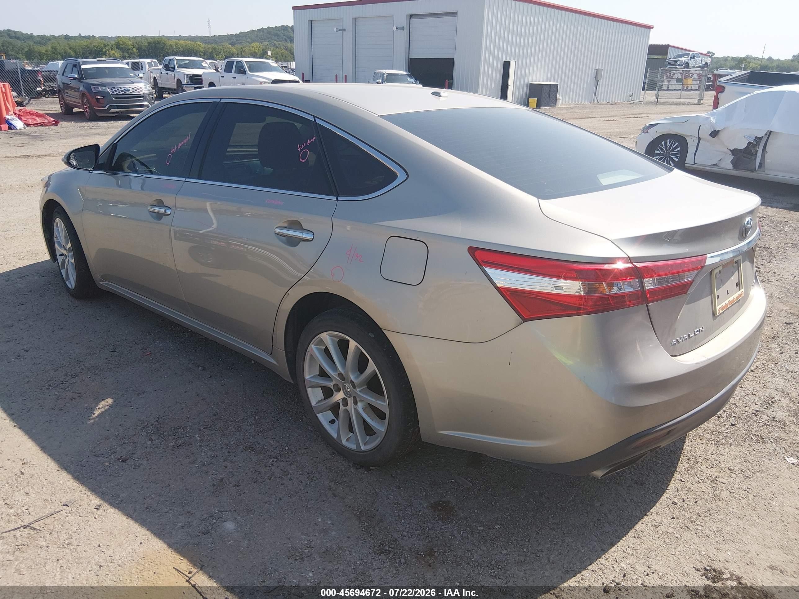 2013 Toyota Avalon   Silver vin: 4T1BK1EB6DU008519