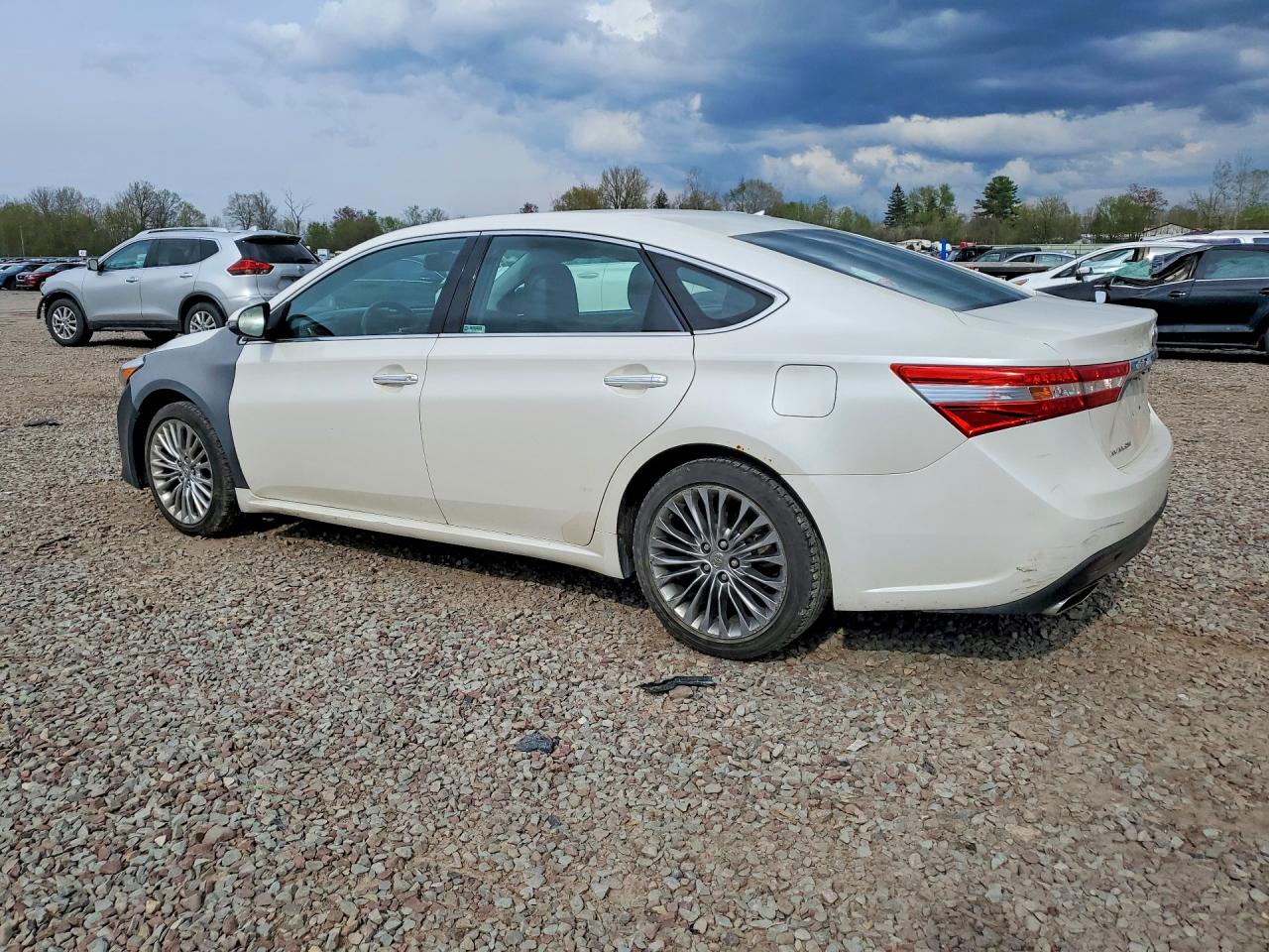 2013 Toyota Avalon White vin: 4T1BK1EB6DU048356