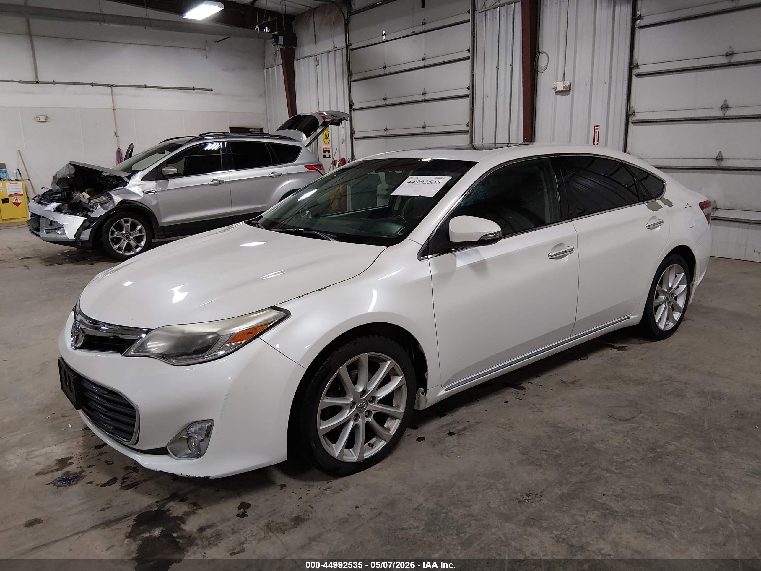 2014 Toyota Avalon Limited Белый vin: 4T1BK1EB6EU123560