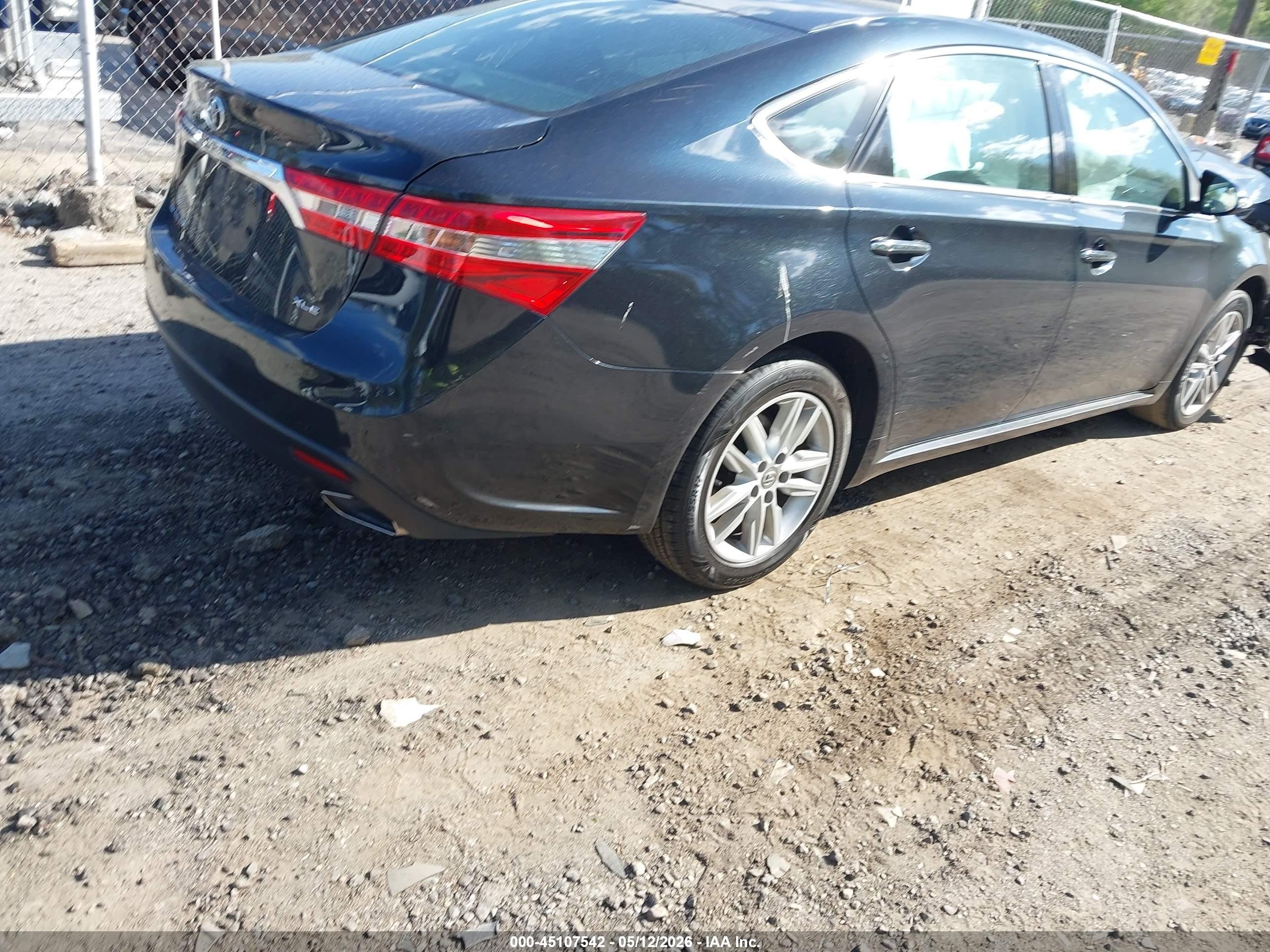 2015 Toyota Avalon Xle Blue vin: 4T1BK1EB6FU172422