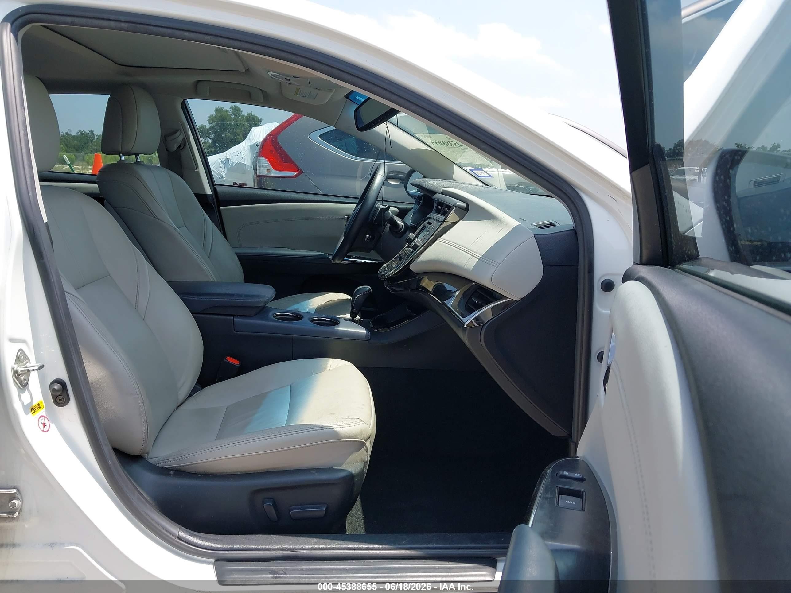 2015 Toyota Avalon Xle Premium White vin: 4T1BK1EB6FU180889
