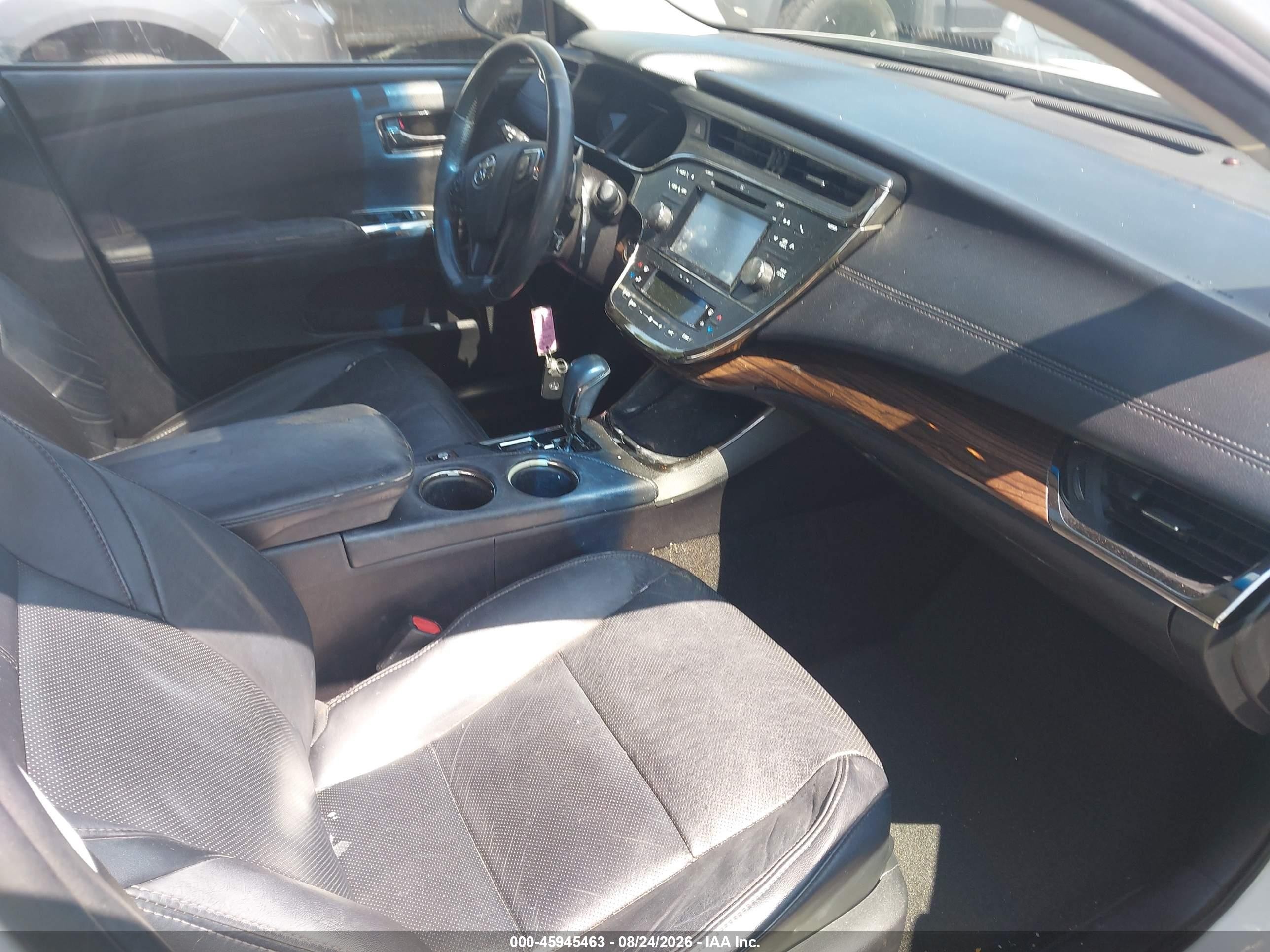 2015 Toyota Avalon Limited Серебряный vin: 4T1BK1EB6FU191665
