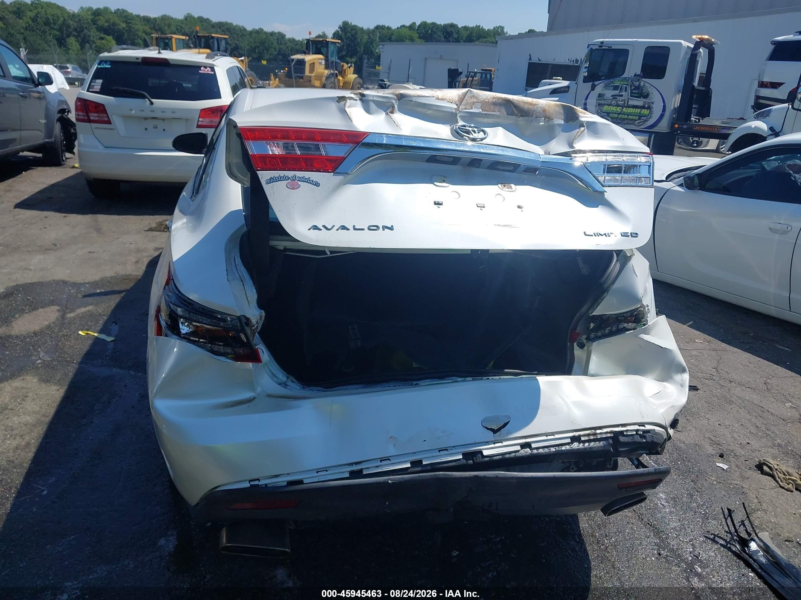2015 Toyota Avalon Limited Серебряный vin: 4T1BK1EB6FU191665