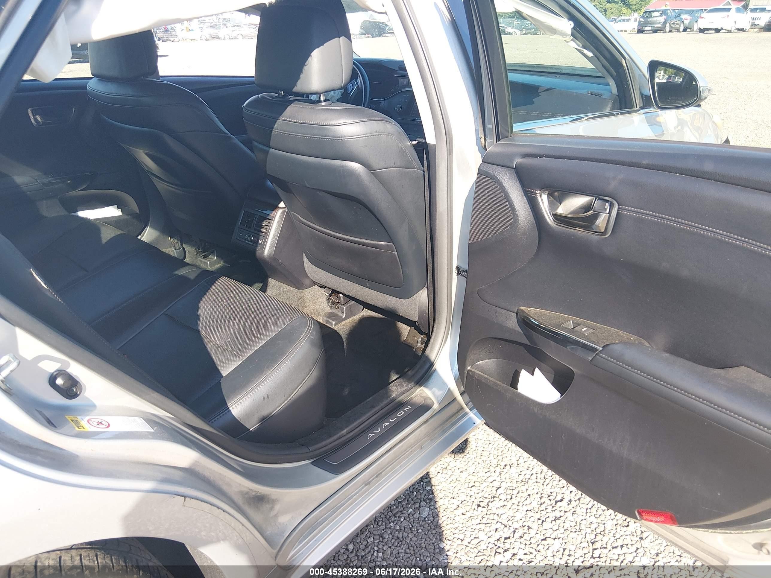 2013 Toyota Avalon Limited Silver vin: 4T1BK1EB7DU015849