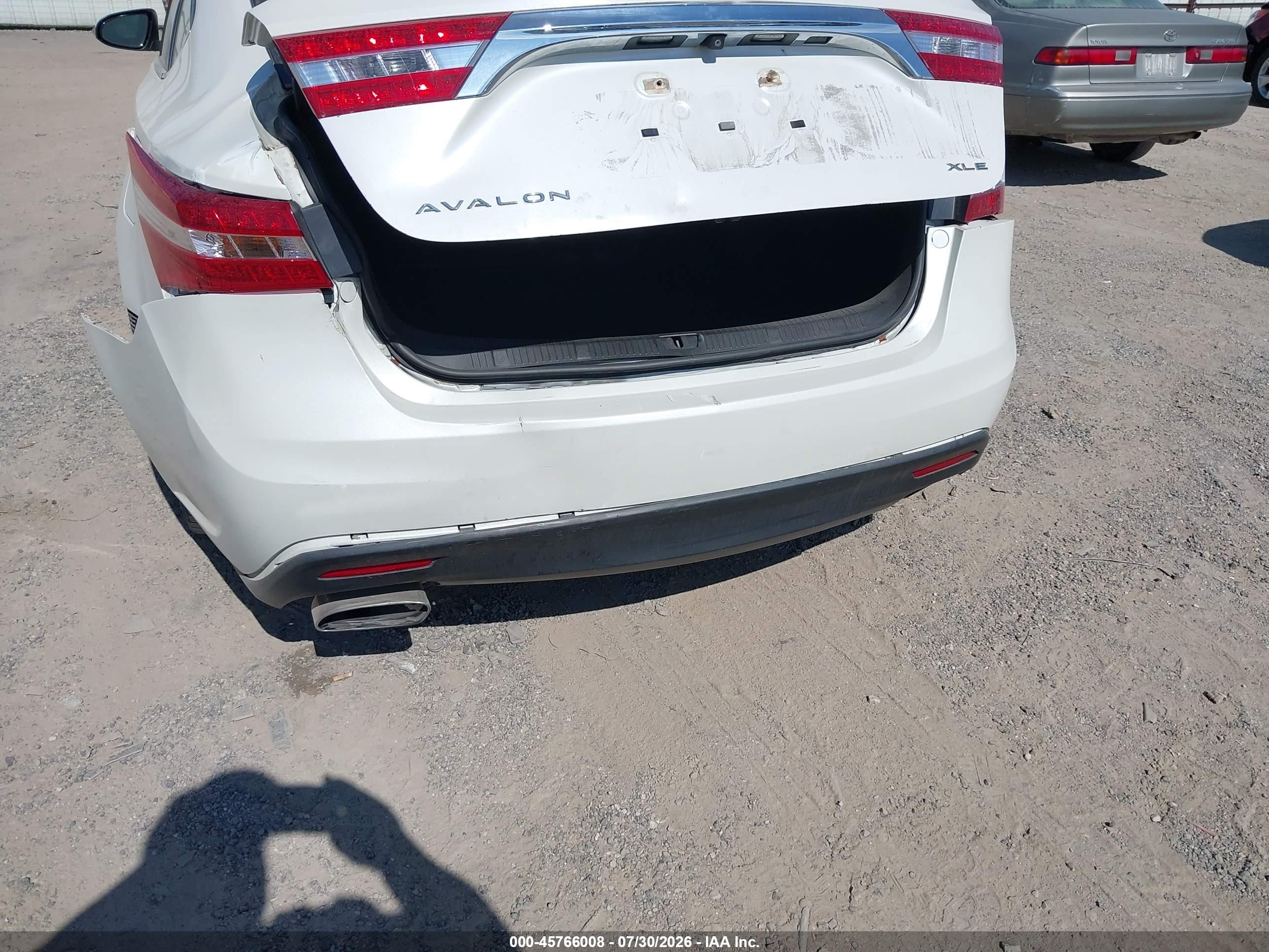 2014 Toyota Avalon Limited White vin: 4T1BK1EB7EU105276