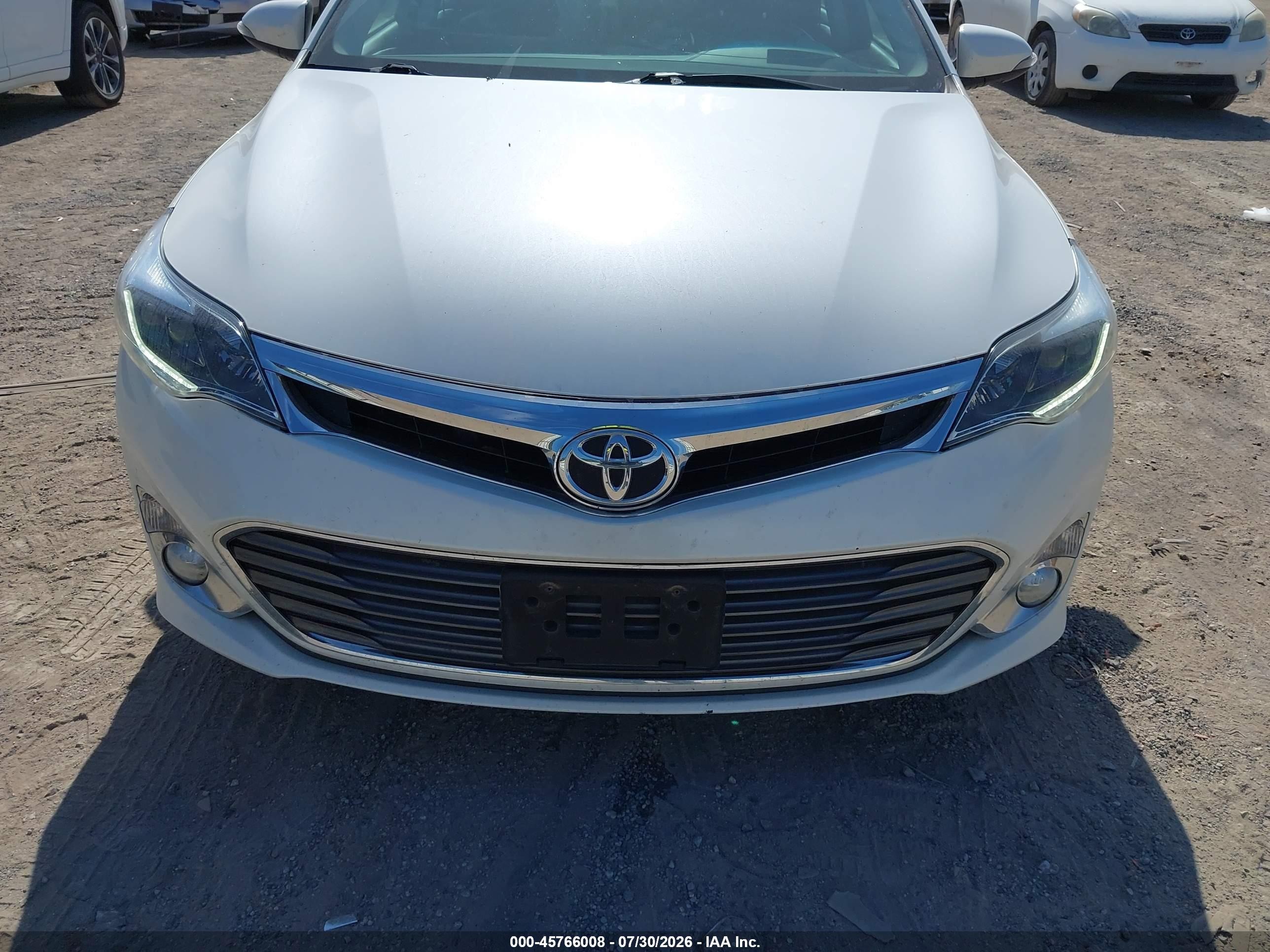 2014 Toyota Avalon Limited White vin: 4T1BK1EB7EU105276